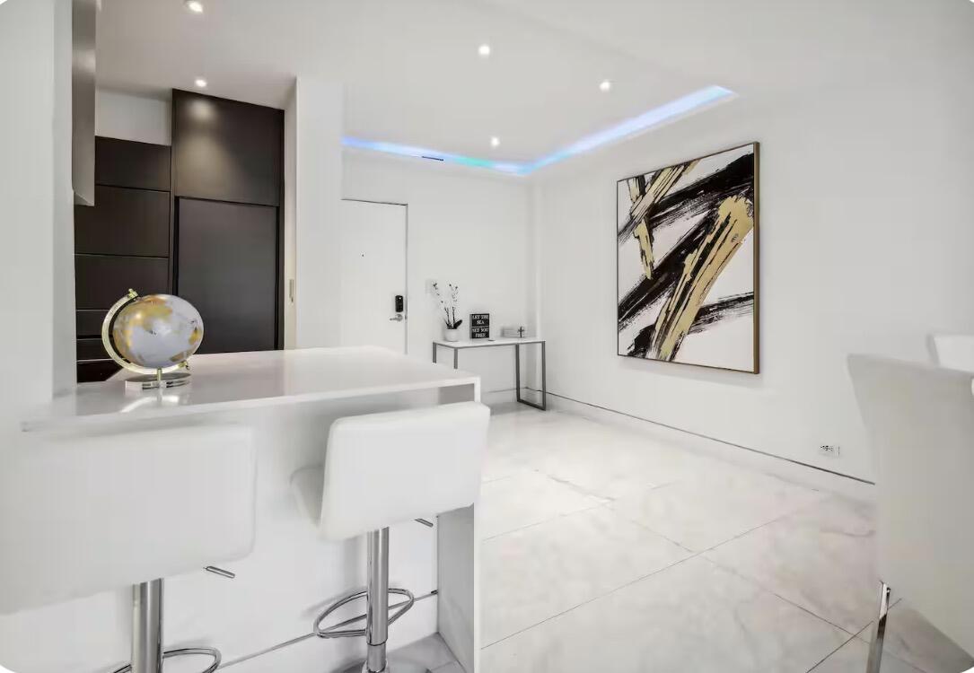 1500 Bay #364 Miami Beach, FL 33139