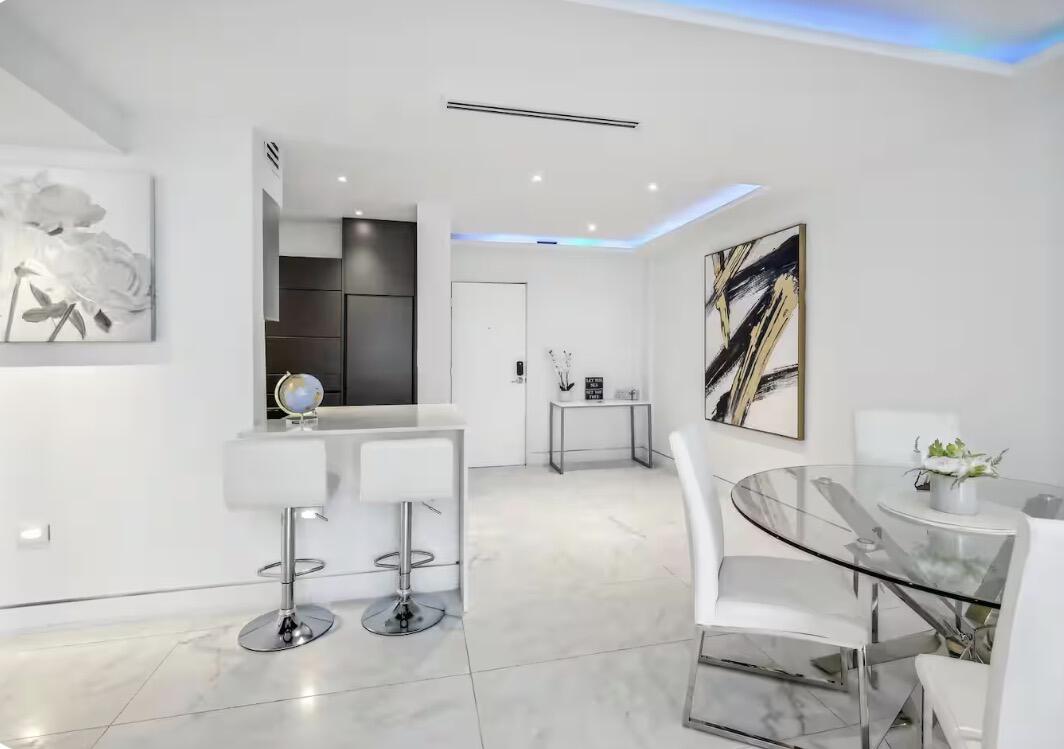 1500 Bay #364 Miami Beach, FL 33139