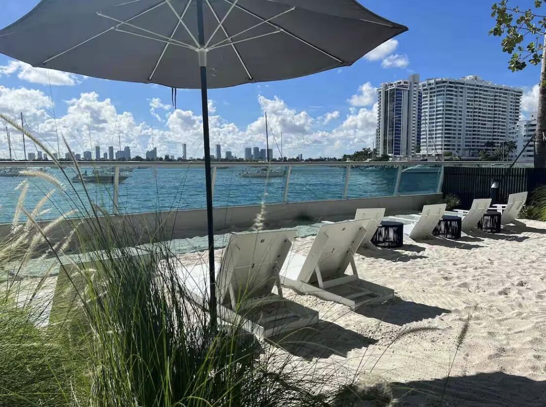 1500 Bay #364 Miami Beach, FL 33139