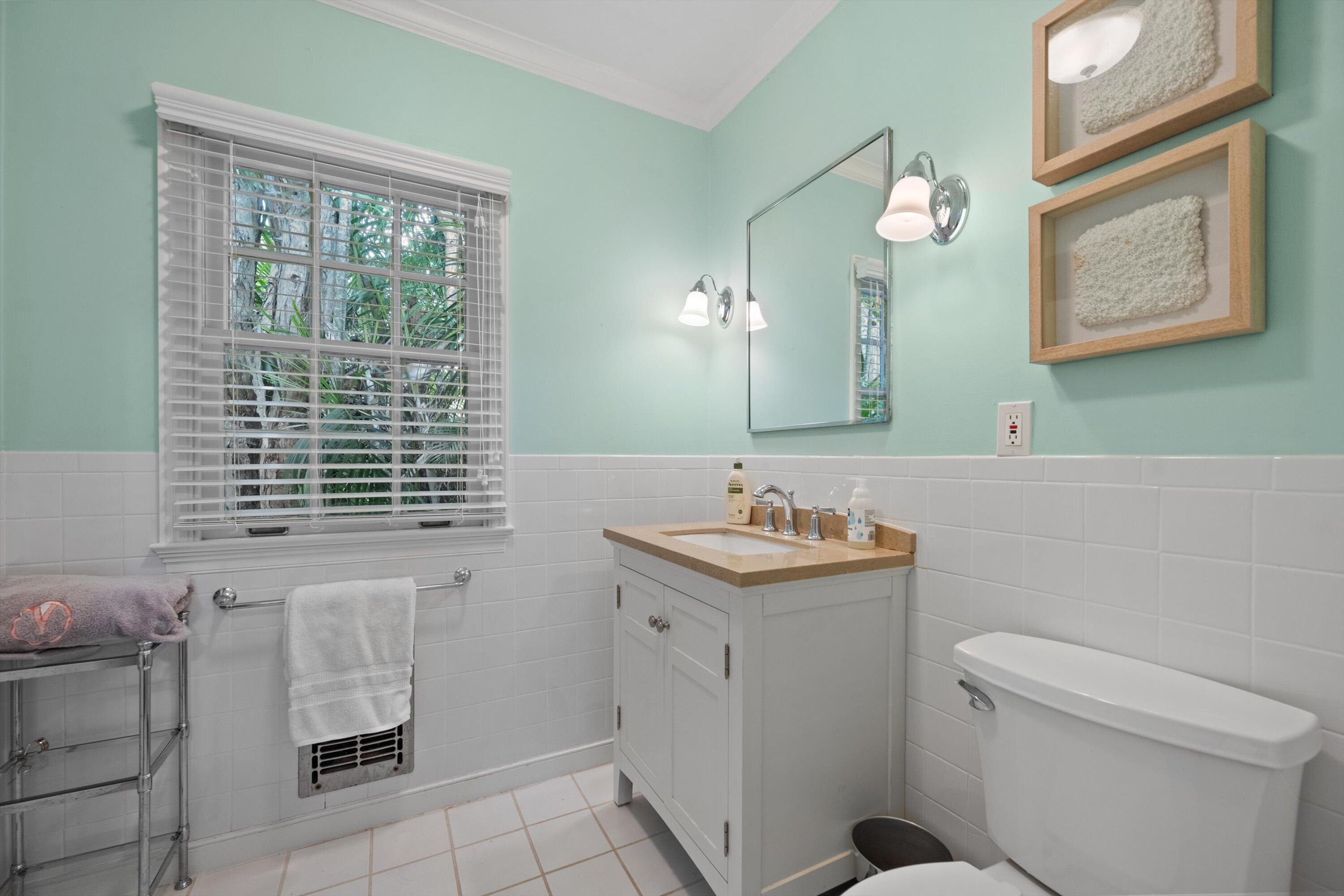 258 Pendleton Palm Beach, FL 33480