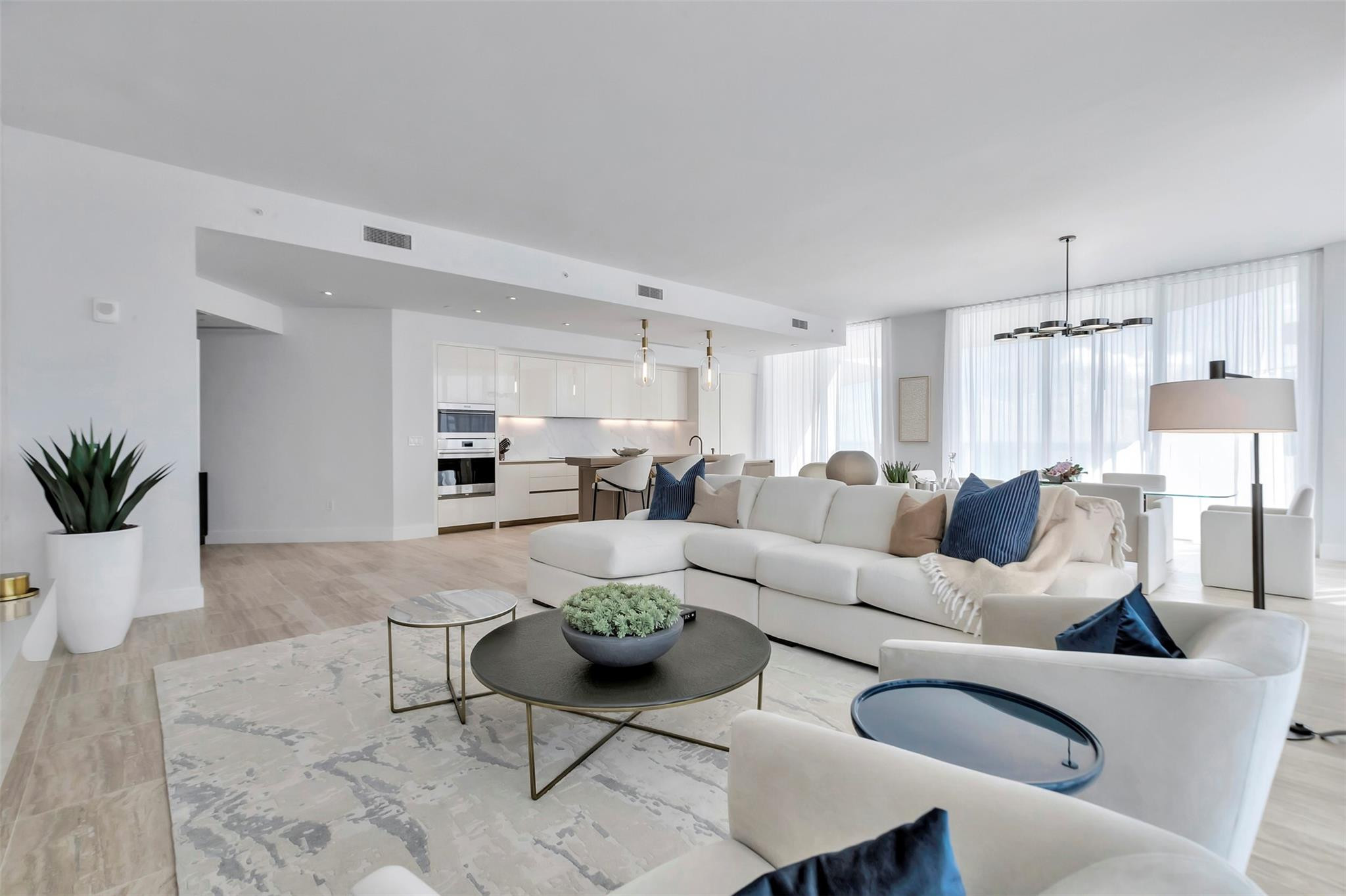 525 N Fort Lauderdale Bch #1903 Fort Lauderdale, FL 33304
