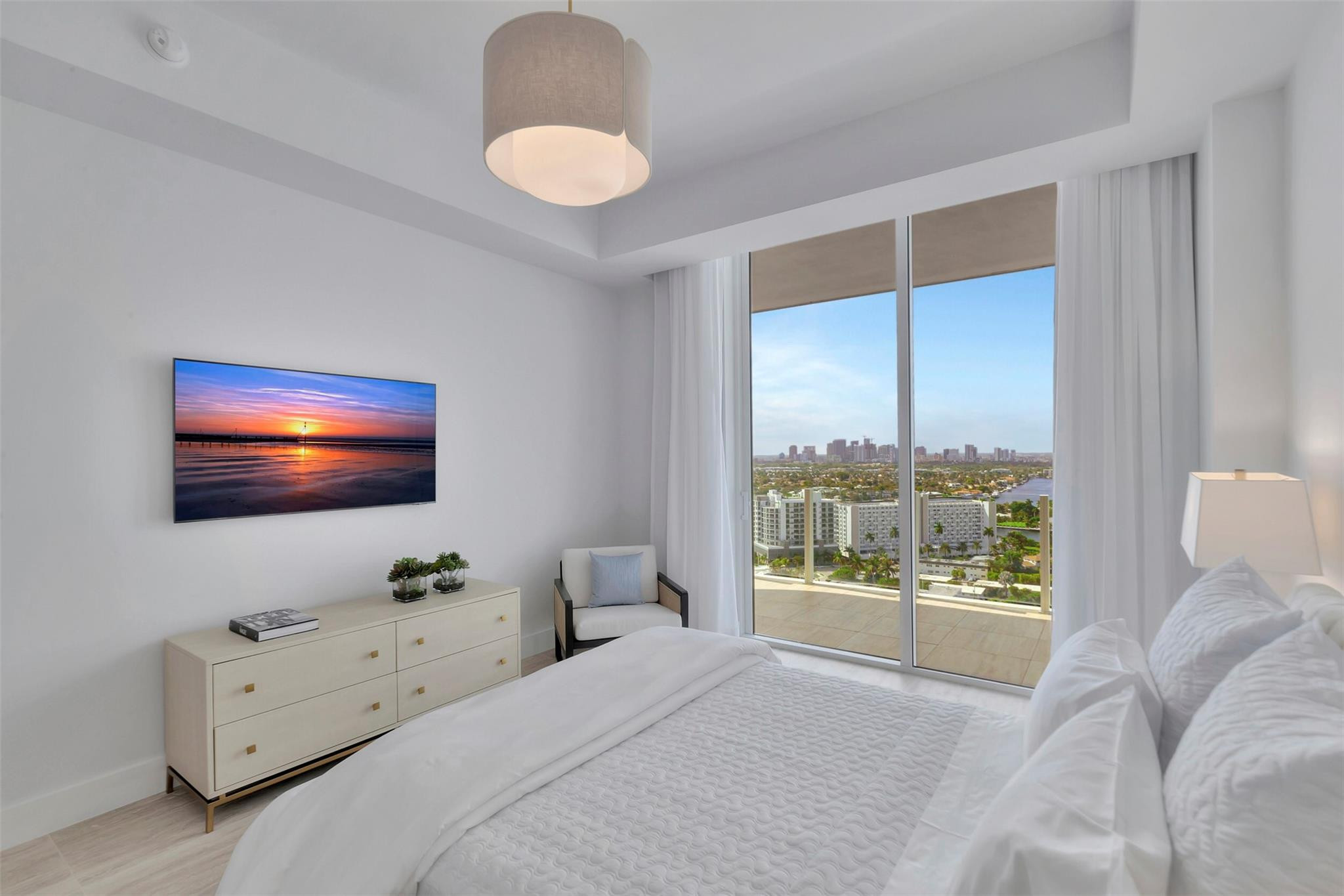 525 N Fort Lauderdale Bch #1903 Fort Lauderdale, FL 33304