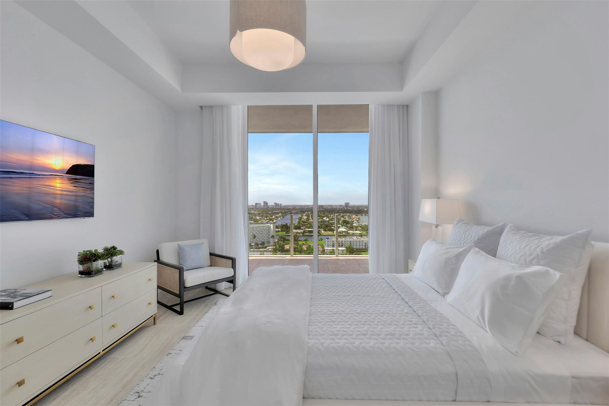 525 N Fort Lauderdale Bch #1903 Fort Lauderdale, FL 33304