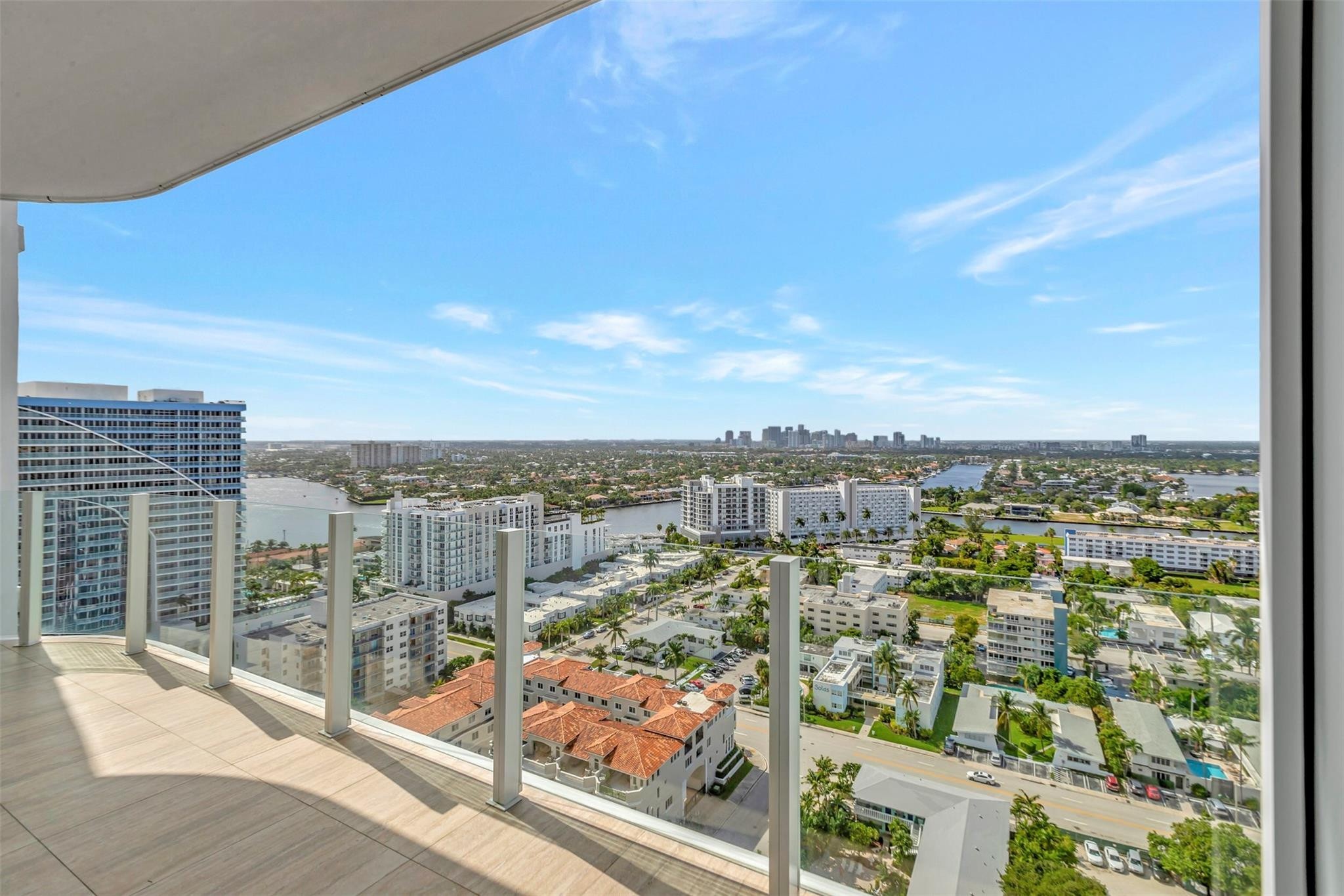 525 N Fort Lauderdale Bch #1903 Fort Lauderdale, FL 33304