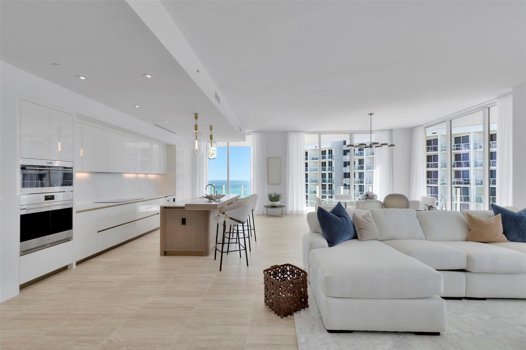 525 N Fort Lauderdale Bch #1903 Fort Lauderdale, FL 33304