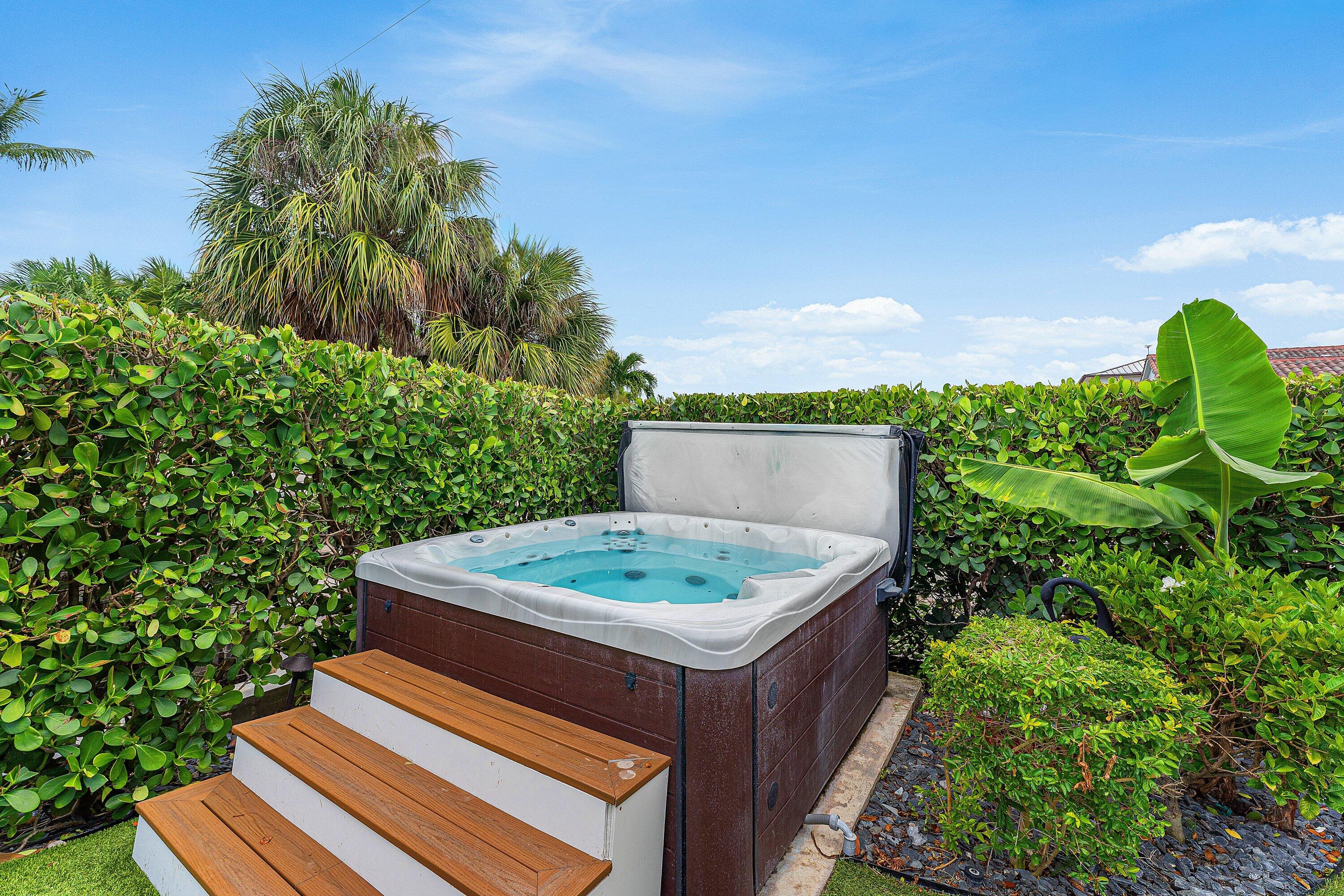 6500 NE 7th Boca Raton, FL 33487