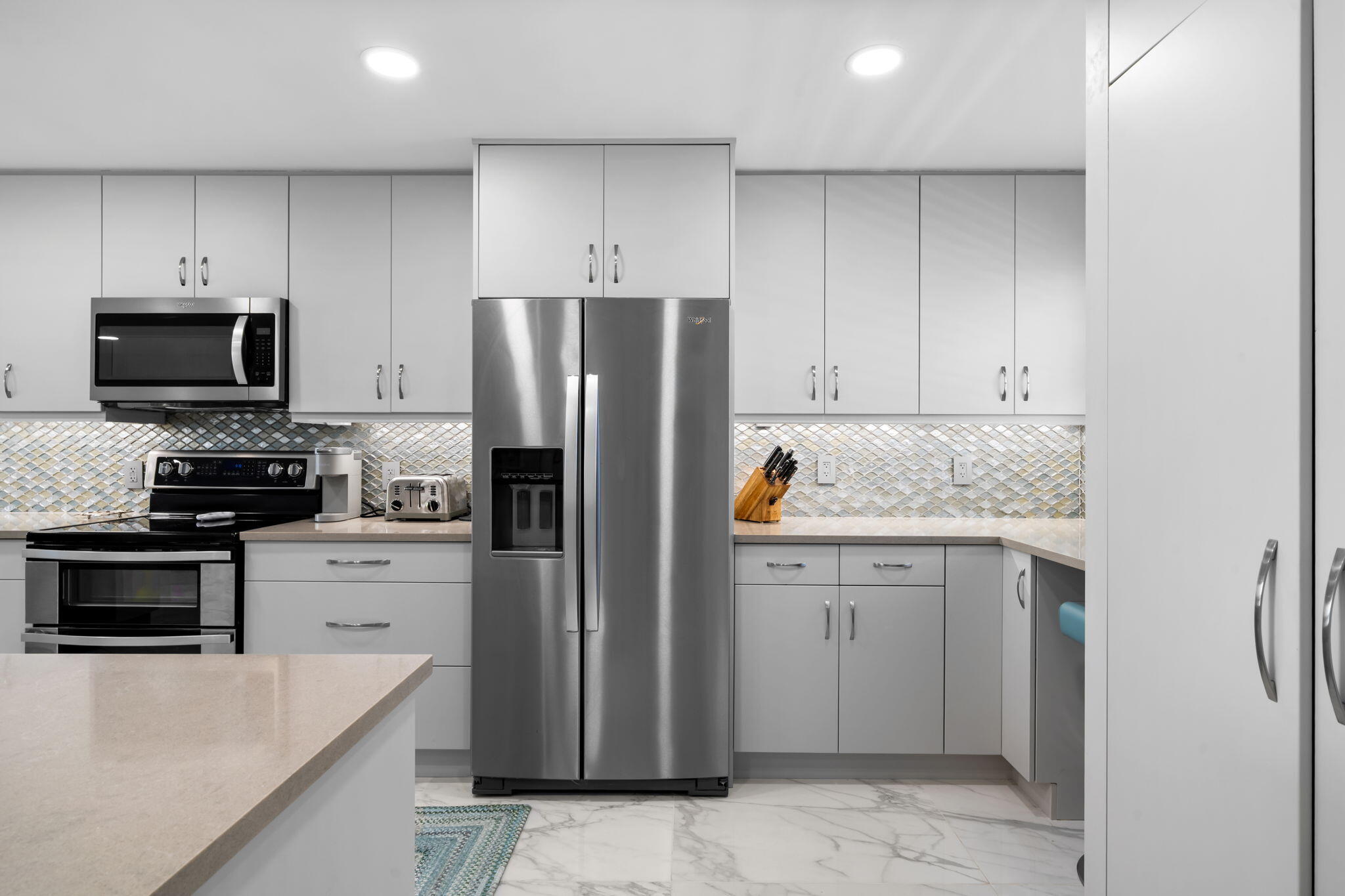 511 Bayshore #910 Fort Lauderdale, FL 33304
