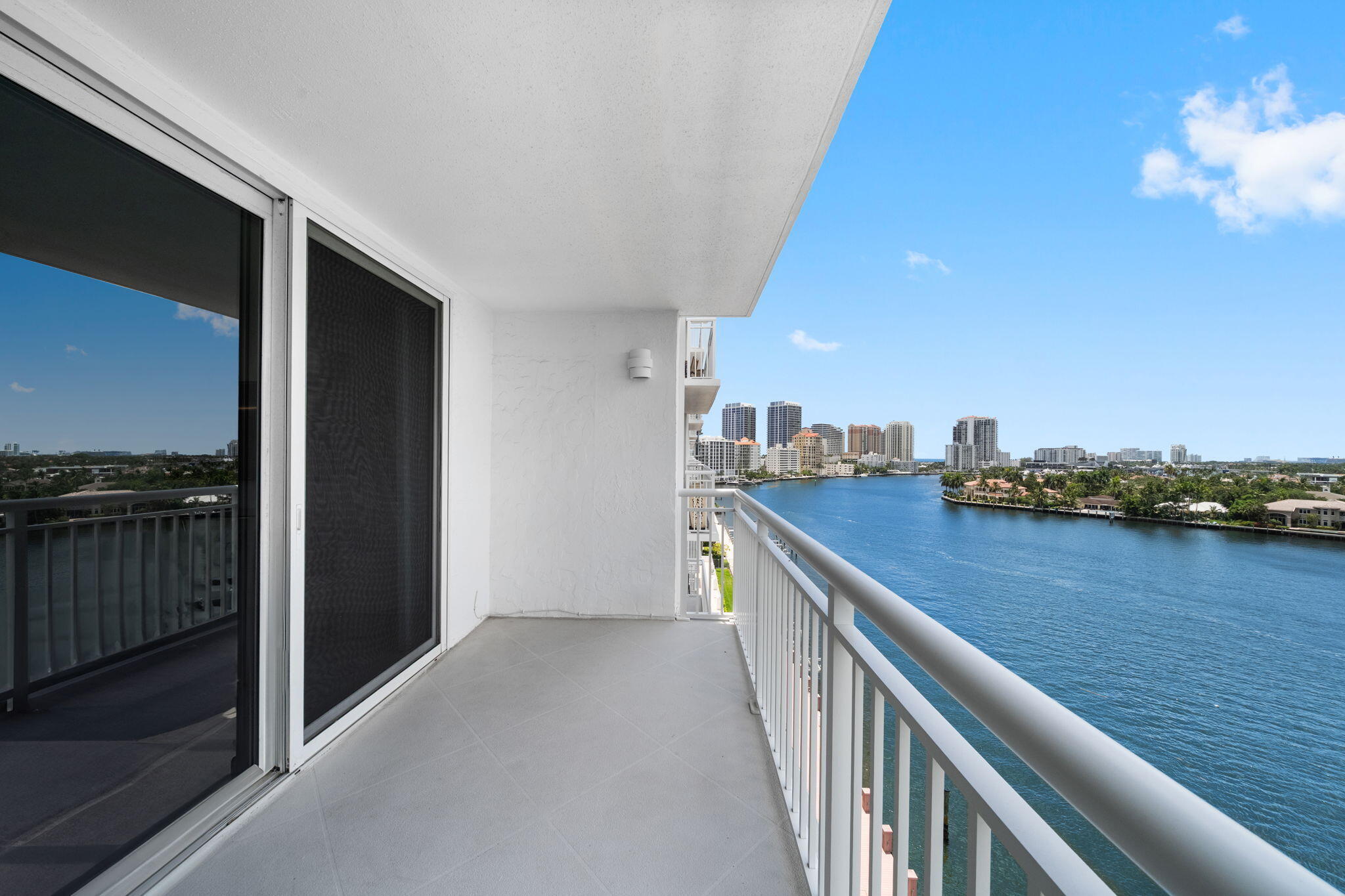 511 Bayshore #910 Fort Lauderdale, FL 33304