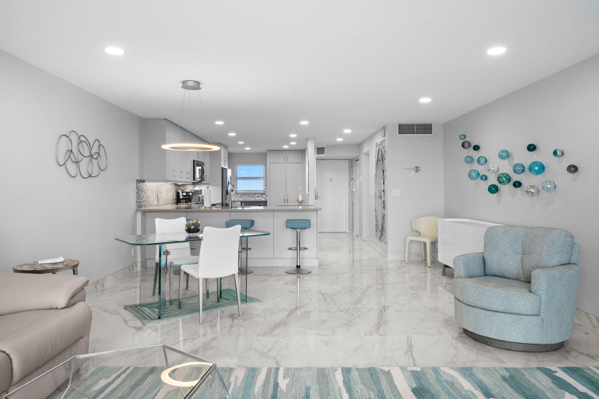 511 Bayshore #910 Fort Lauderdale, FL 33304
