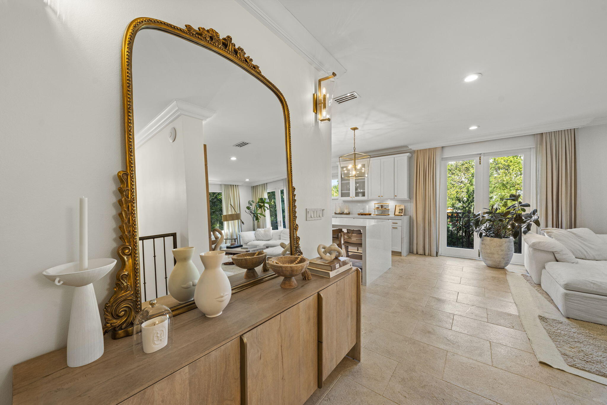 2765 Brickell Miami, FL 33129