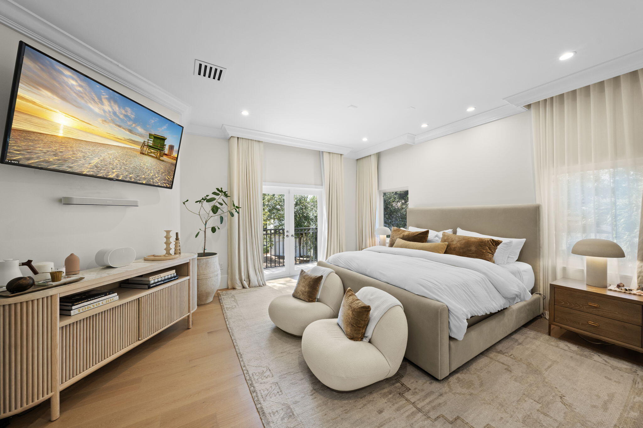2765 Brickell Miami, FL 33129
