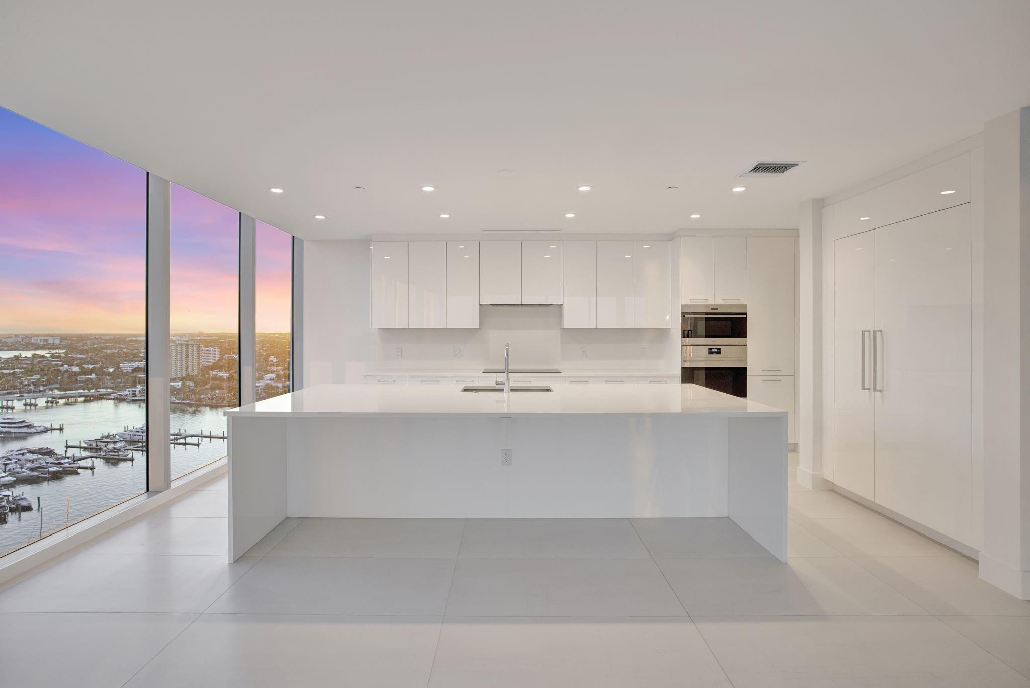 153 N Seabreeze #2202-S Fort Lauderdale, FL 33304