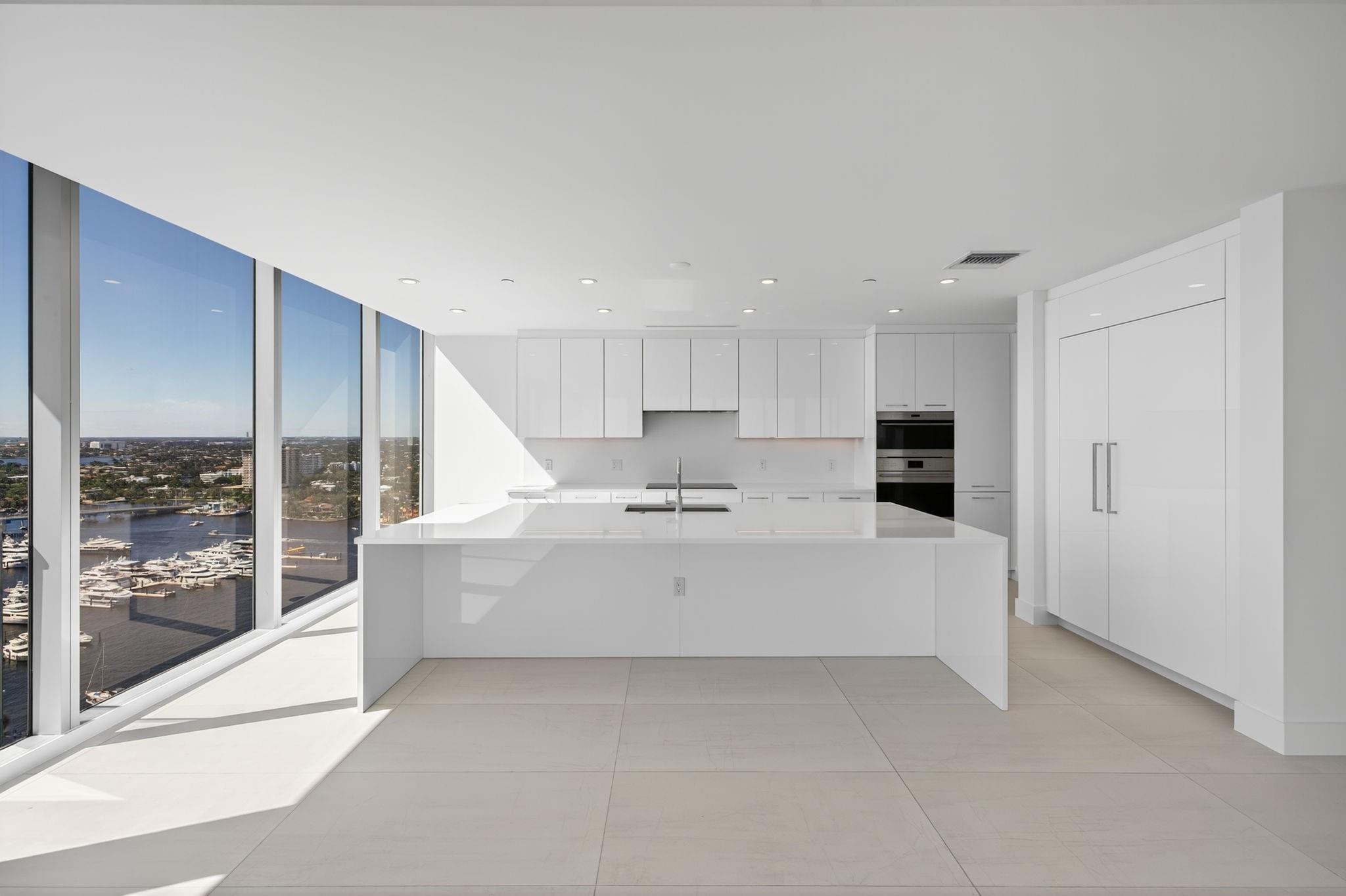 153 N Seabreeze #2202-S Fort Lauderdale, FL 33304