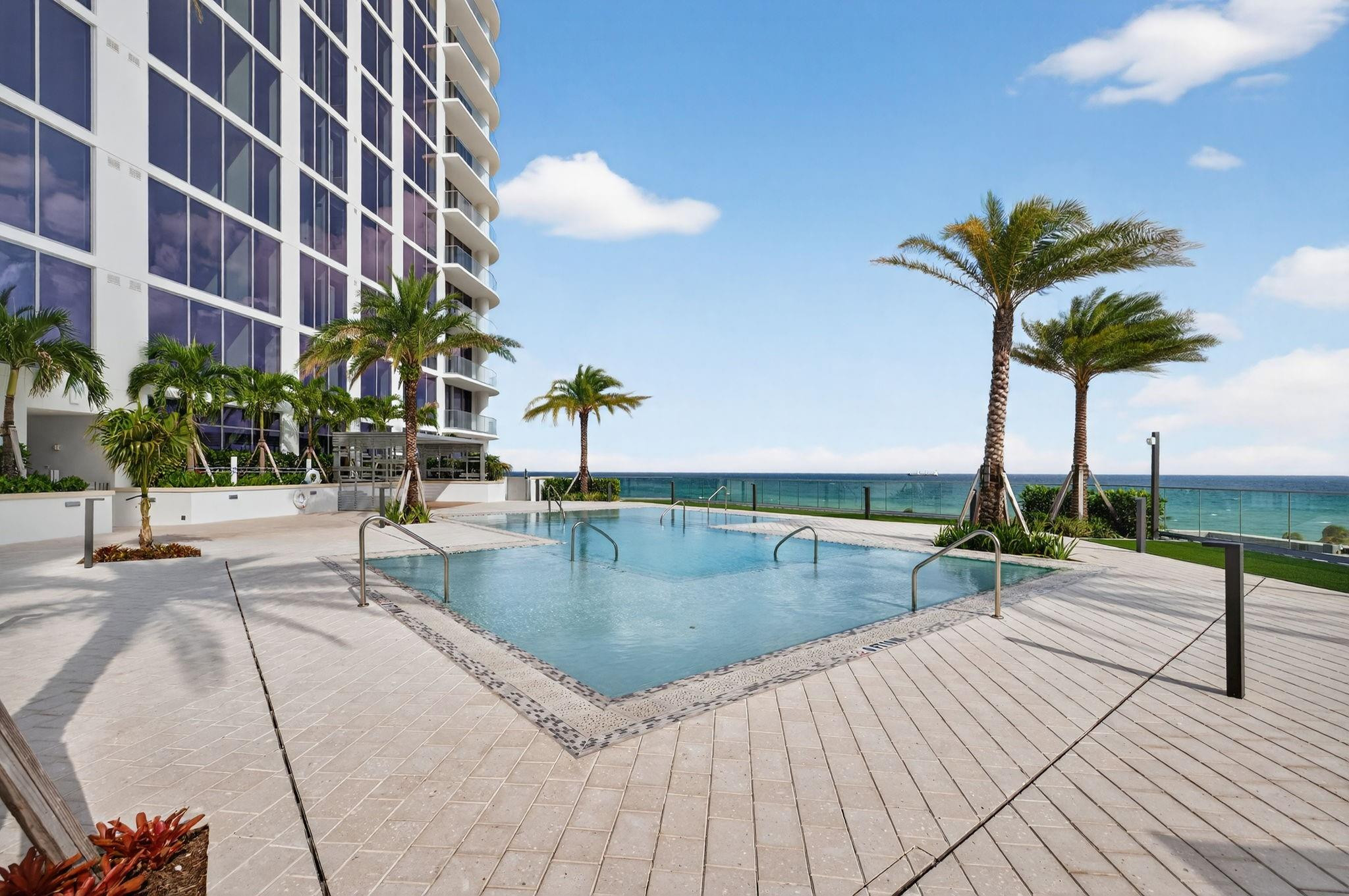 153 N Seabreeze #2202-S Fort Lauderdale, FL 33304