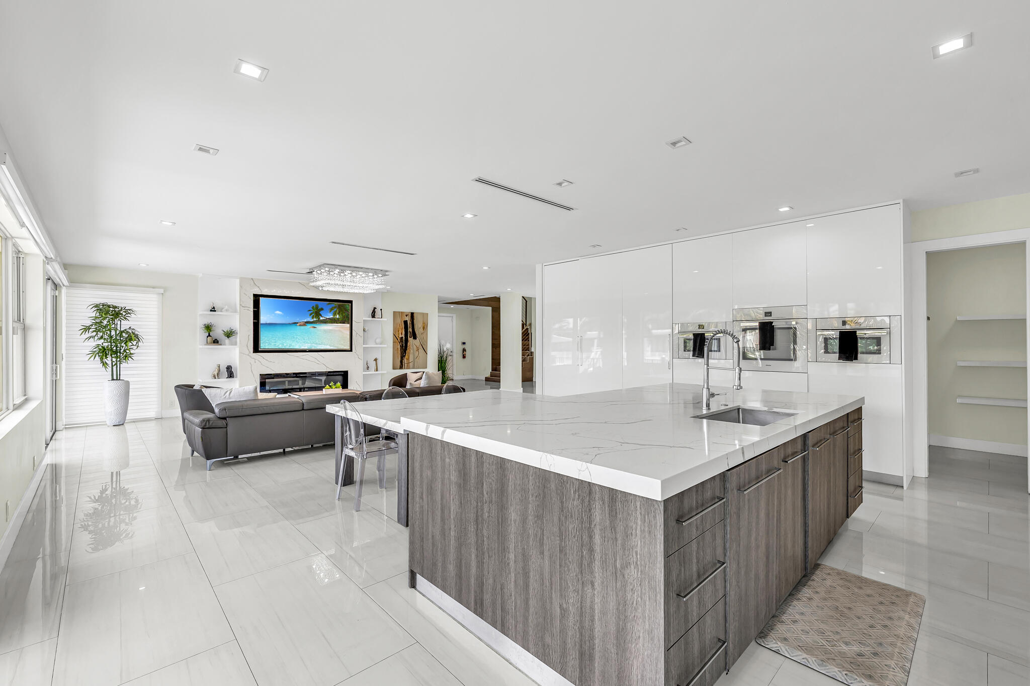 4921 NE 28th Lighthouse Point, FL 33064