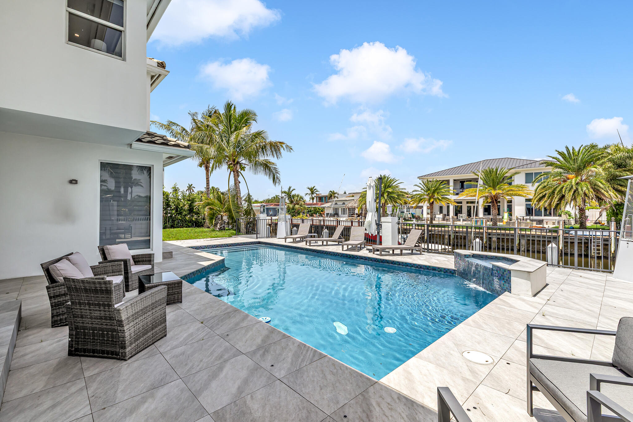 4921 NE 28th Lighthouse Point, FL 33064