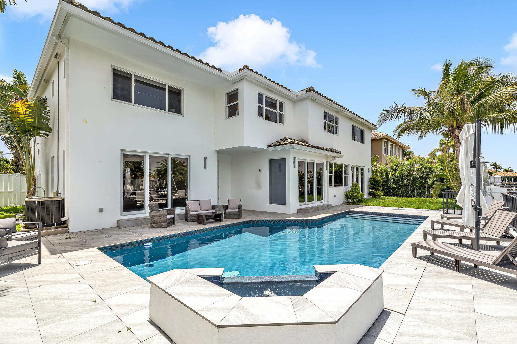 4921 NE 28th Lighthouse Point, FL 33064