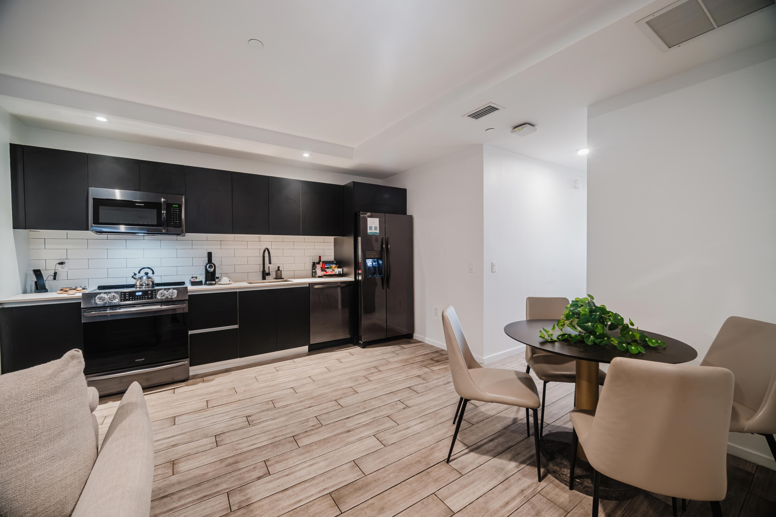 398 NE 5th #1515