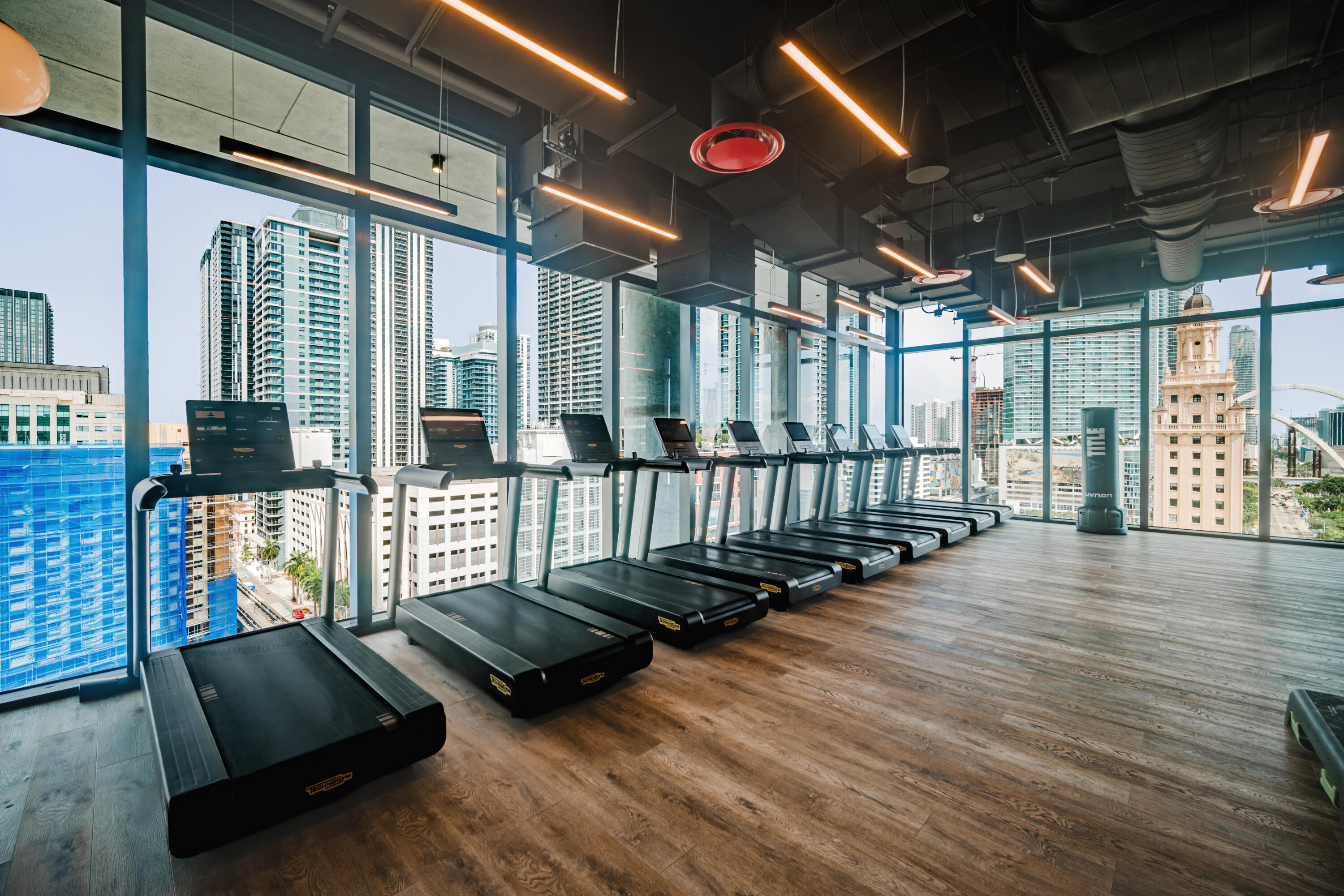 398 NE 5th #1515 Miami, FL 33132