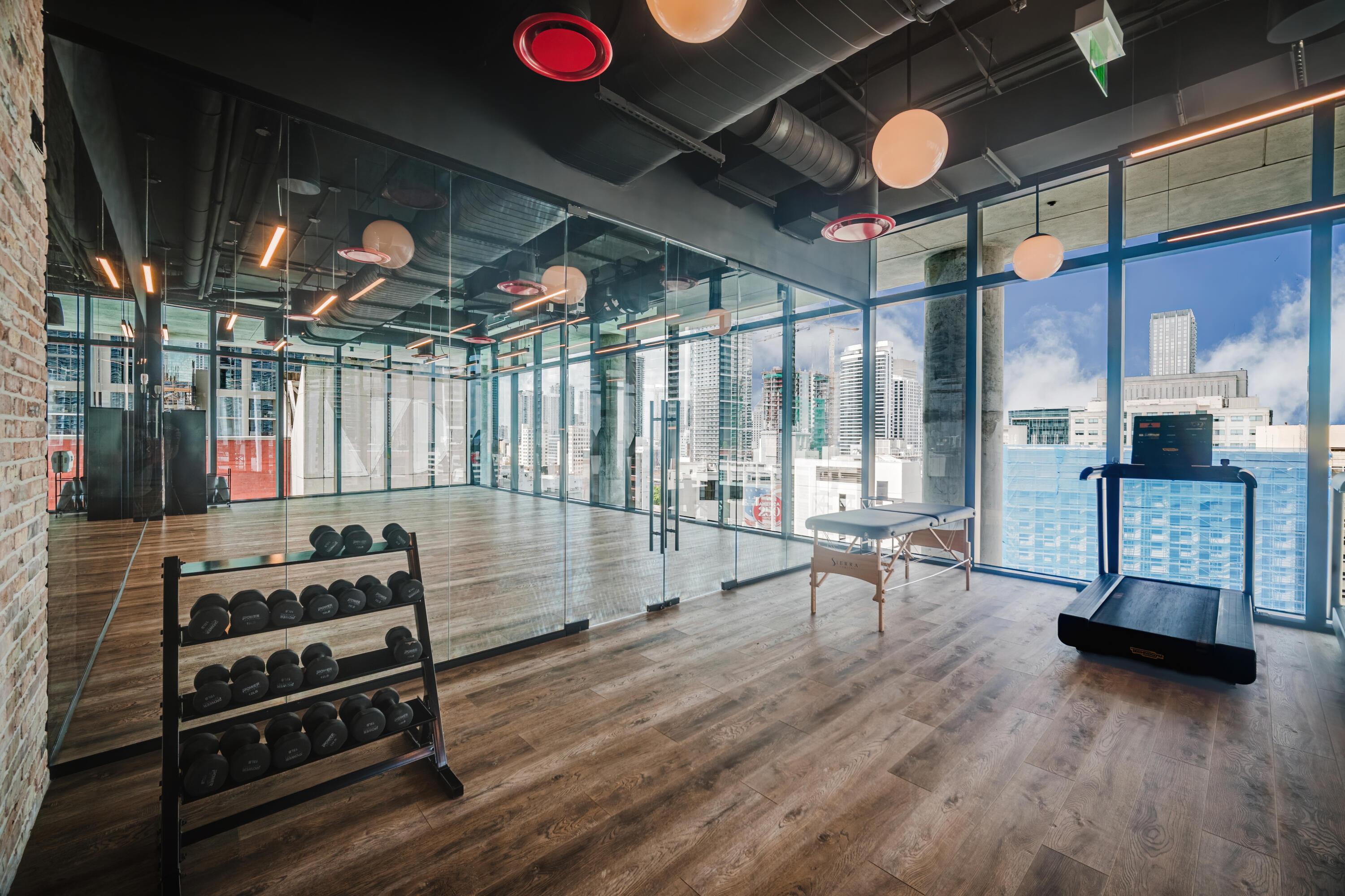 398 NE 5th #1515 Miami, FL 33132