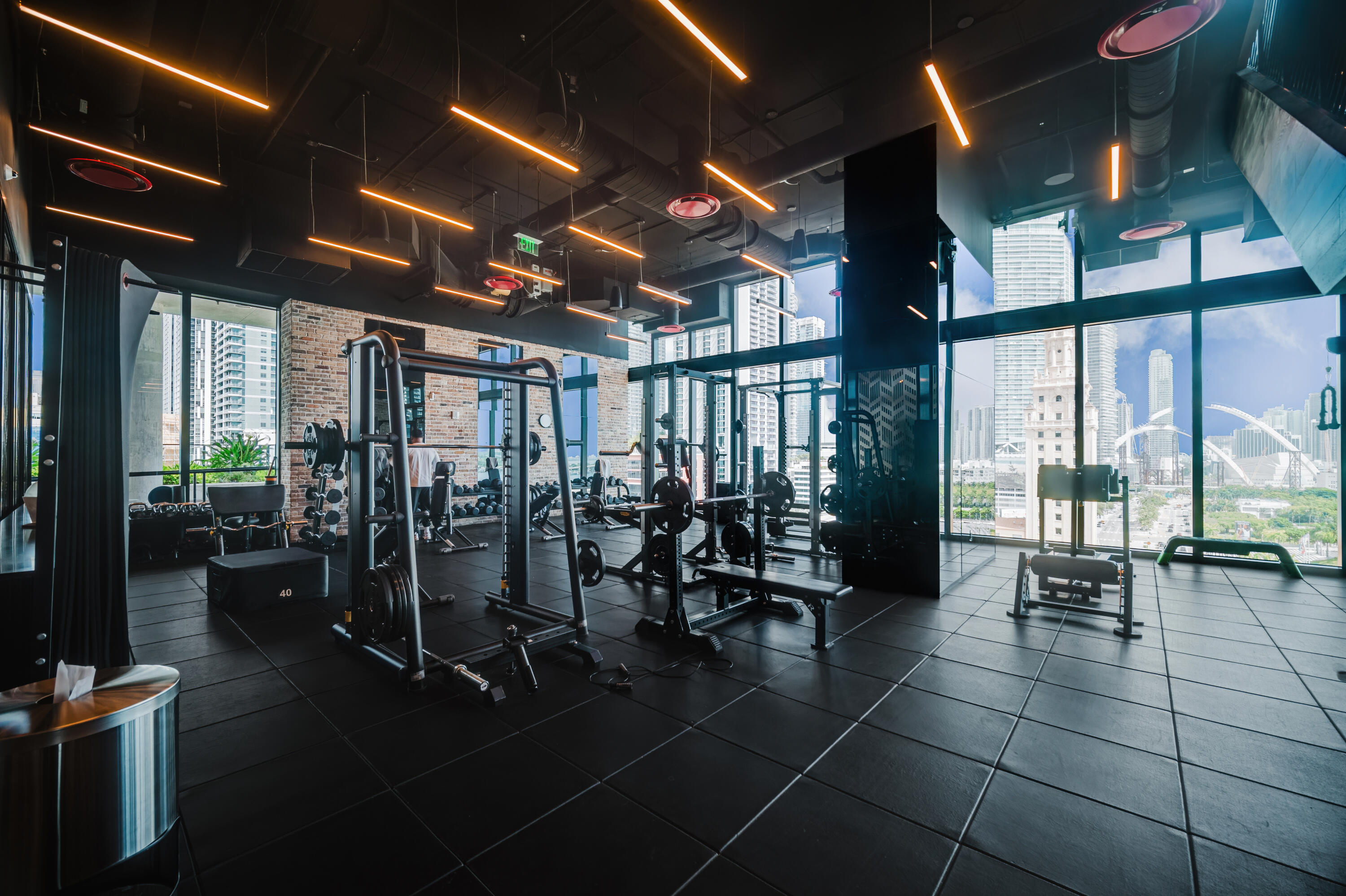 398 NE 5th #1515 Miami, FL 33132