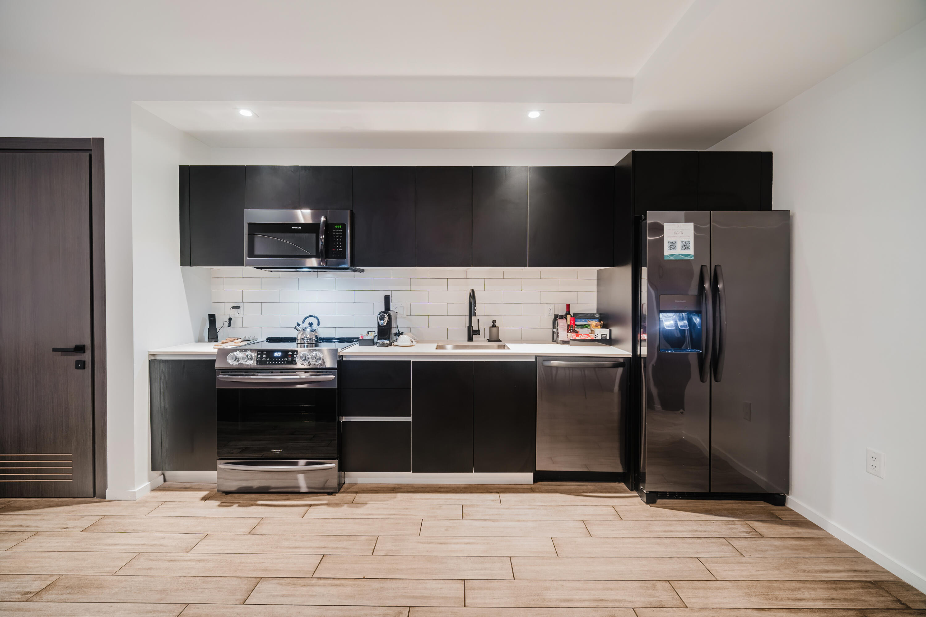 398 NE 5th #1515 Miami, FL 33132