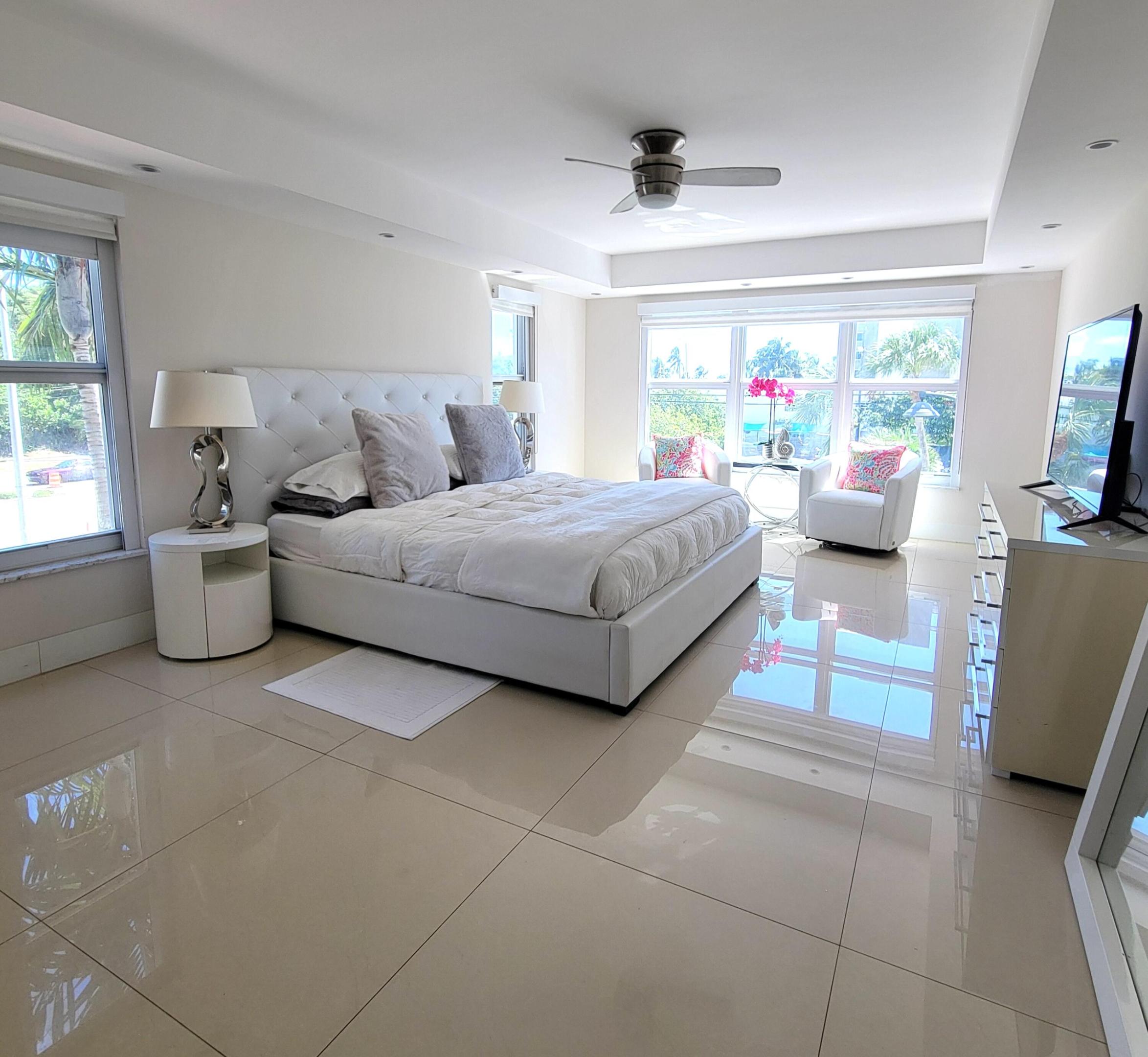 3000 E Sunrise Blvd #2B Fort Lauderdale, FL 33304