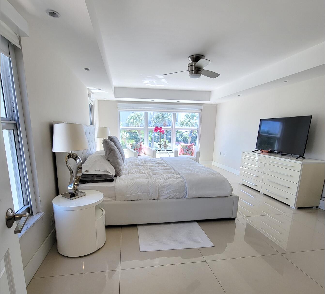 3000 E Sunrise Blvd #2B Fort Lauderdale, FL 33304