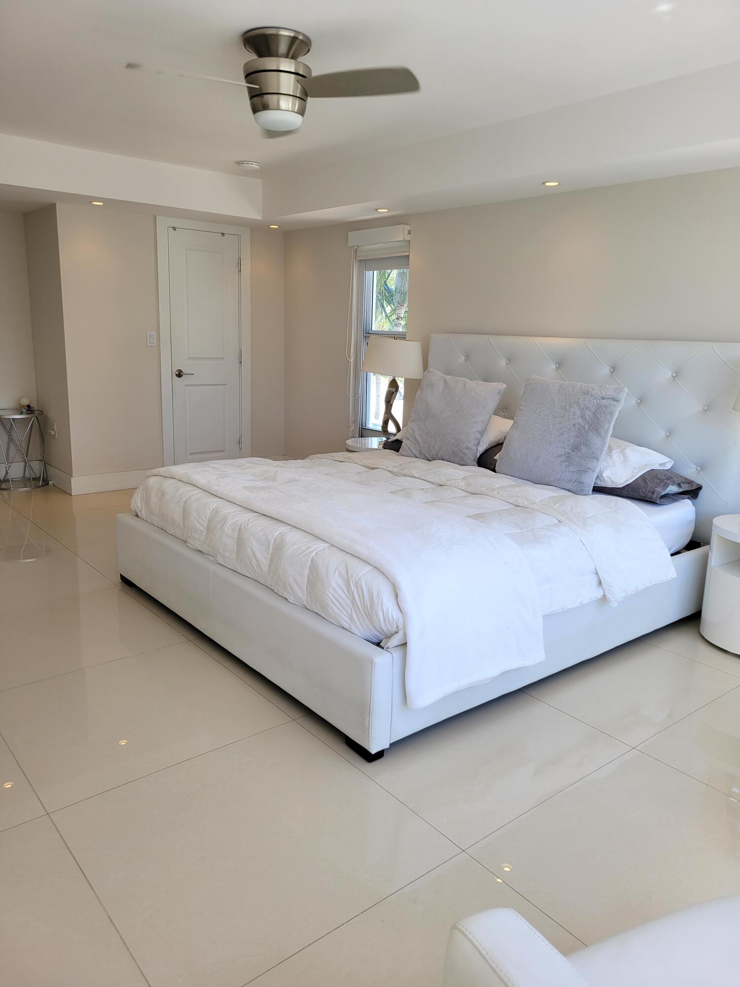 3000 E Sunrise Blvd #2B Fort Lauderdale, FL 33304