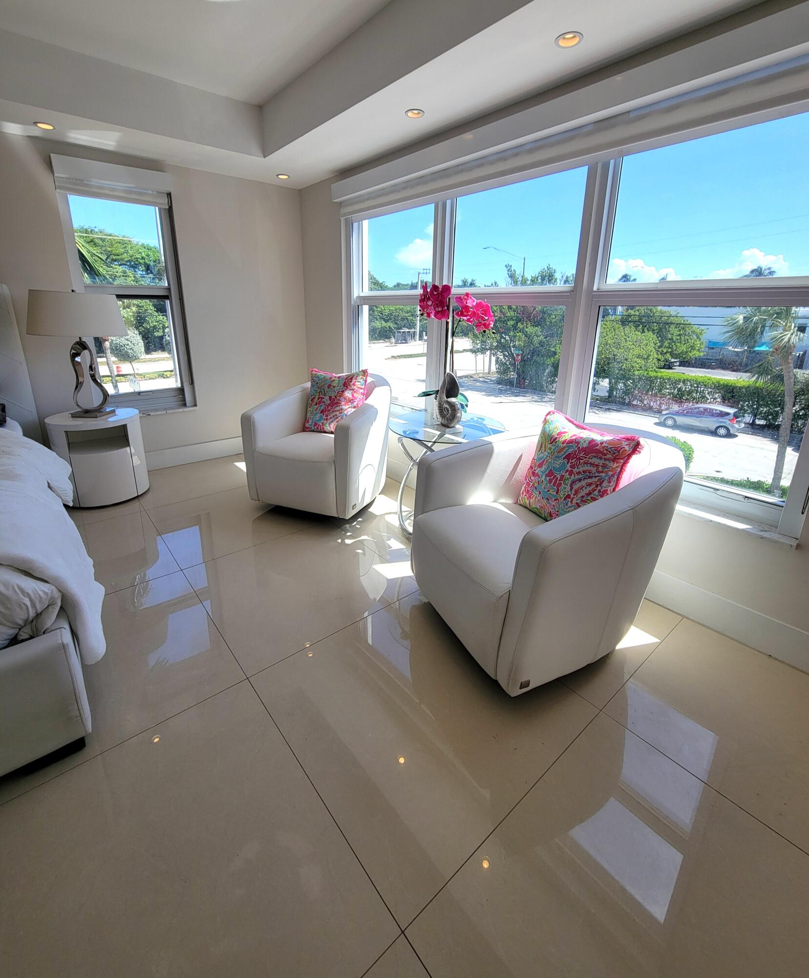 3000 E Sunrise Blvd #2B Fort Lauderdale, FL 33304