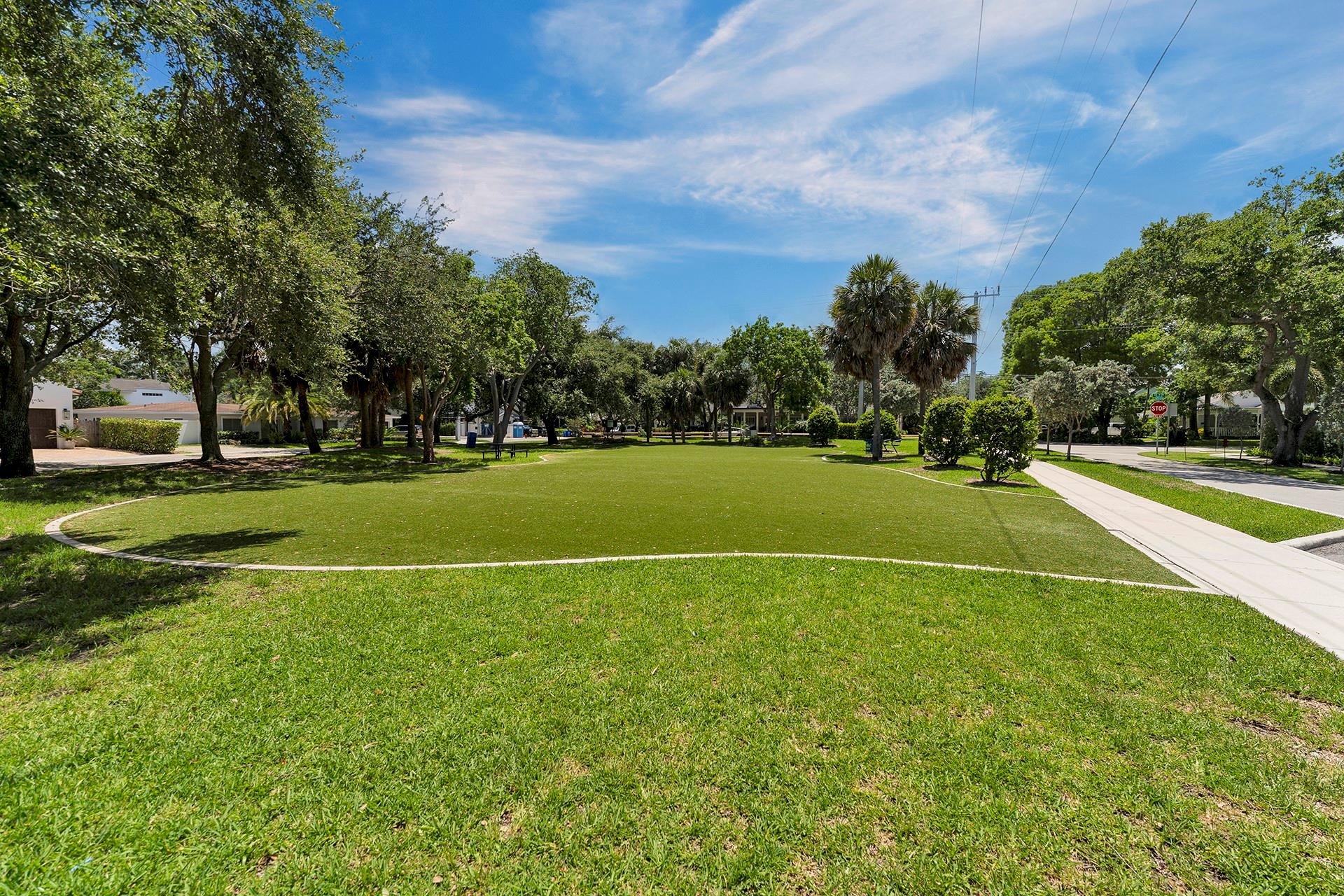 805 SE 10th St Fort Lauderdale, FL 33316