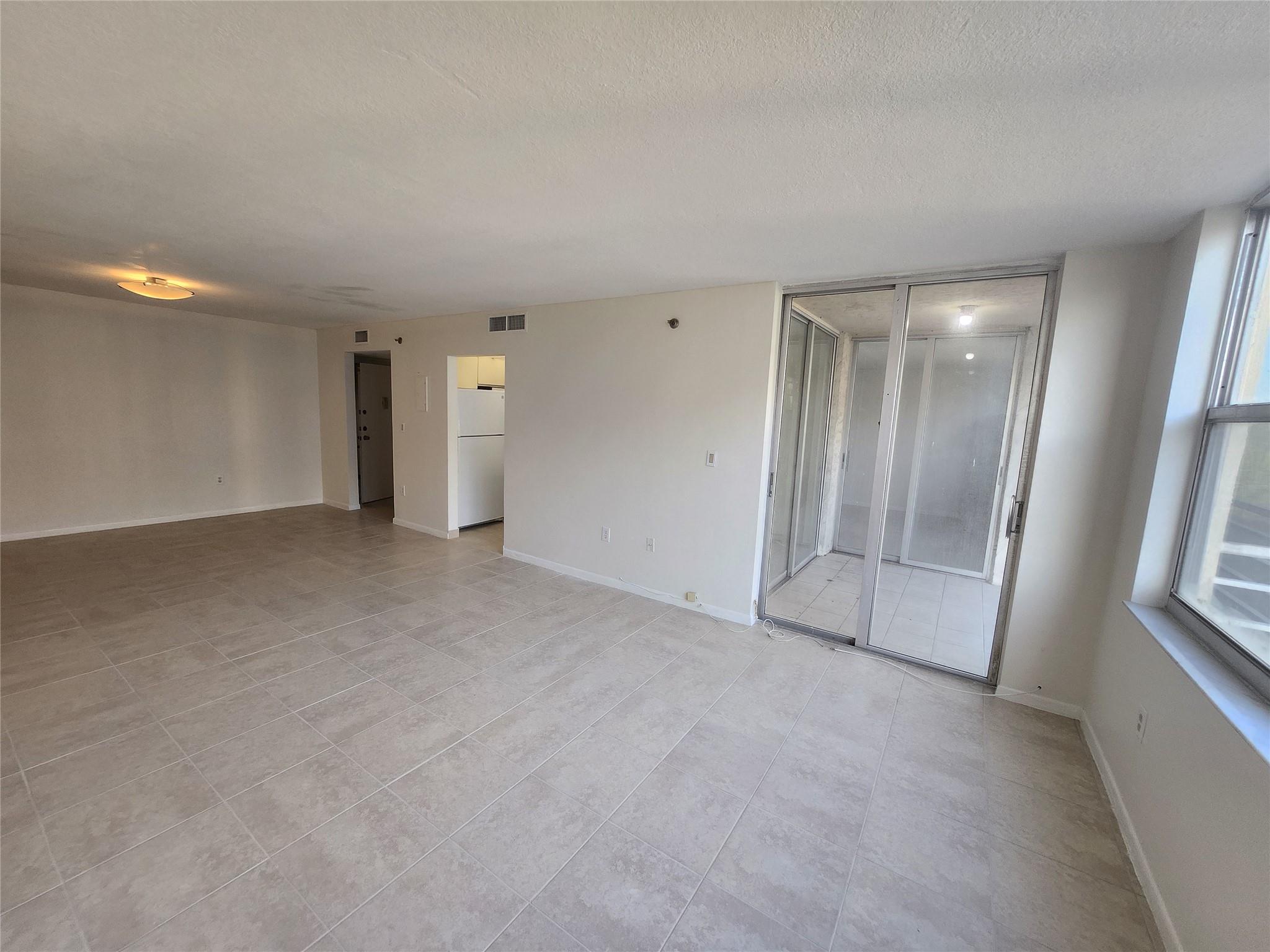 17890 W Dixie Hwy #619,North Miami Beach, FL 33160