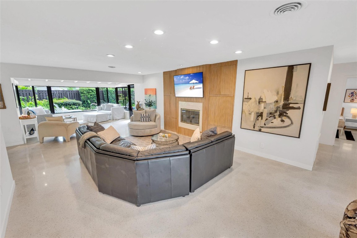 1950 Harbourview Fort Lauderdale, FL 33316