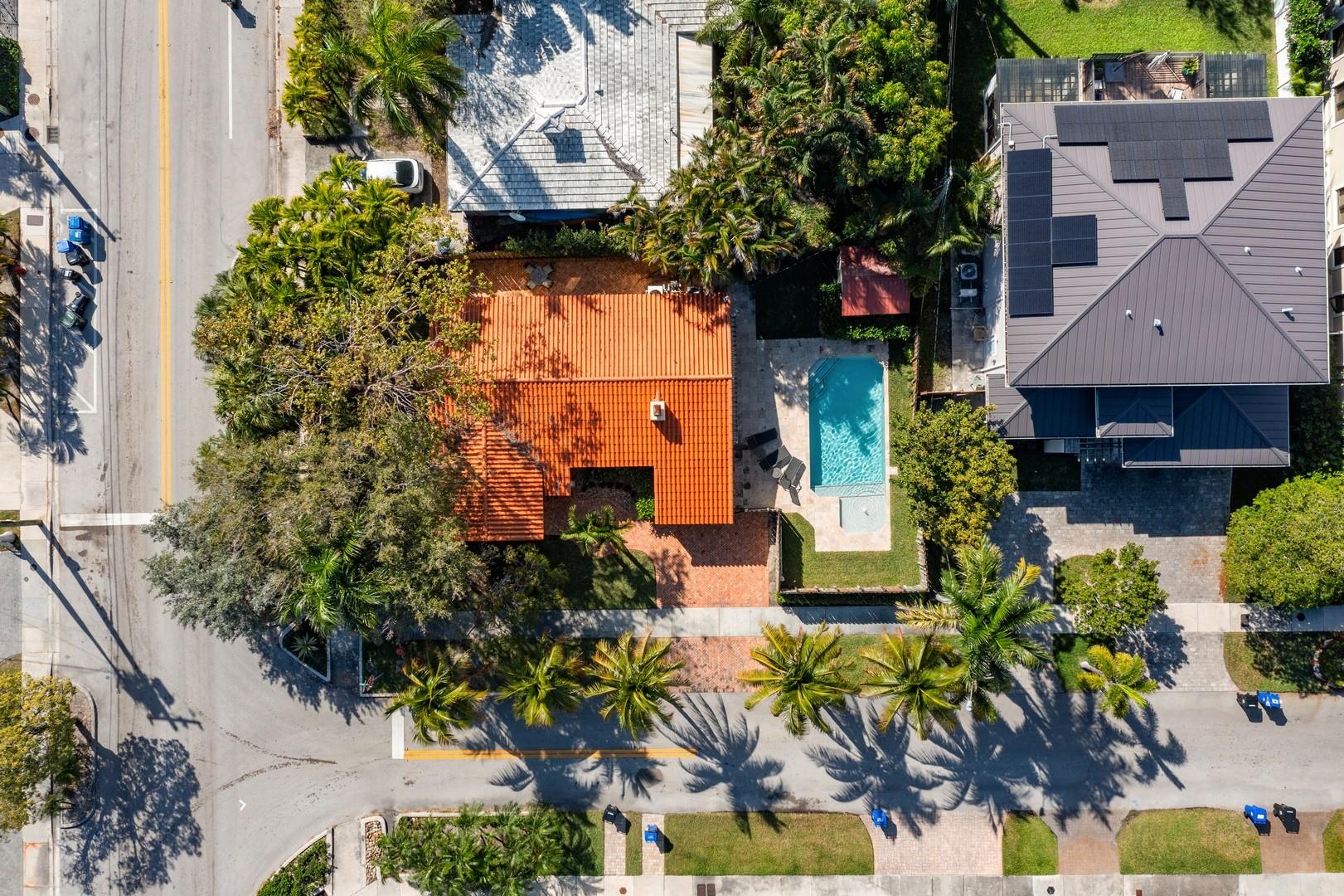 1928 NE 7th Pl,Fort Lauderdale, FL 33304
