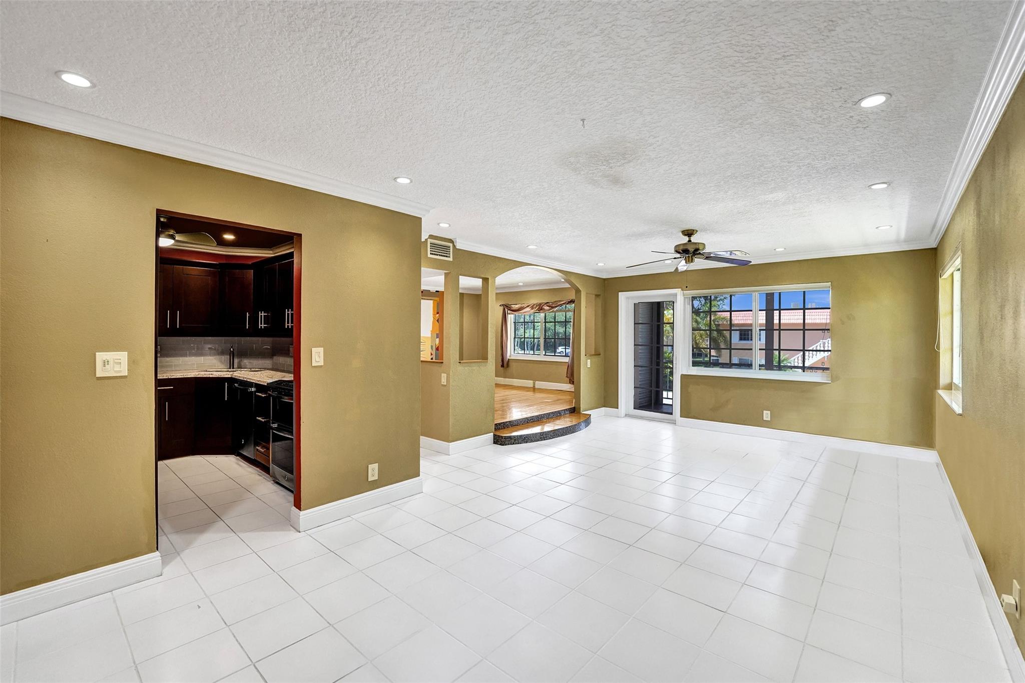 1940 NE 2nd Ave #215J,Wilton Manors, FL 33305