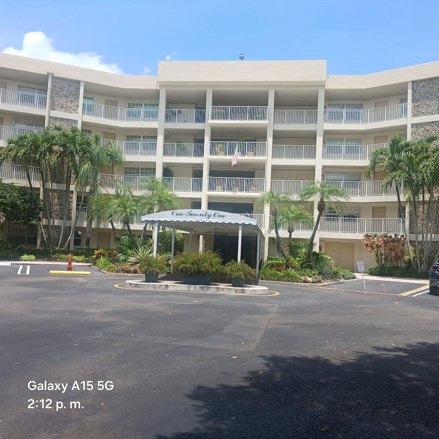 800 W Cypress Grv Dr #312