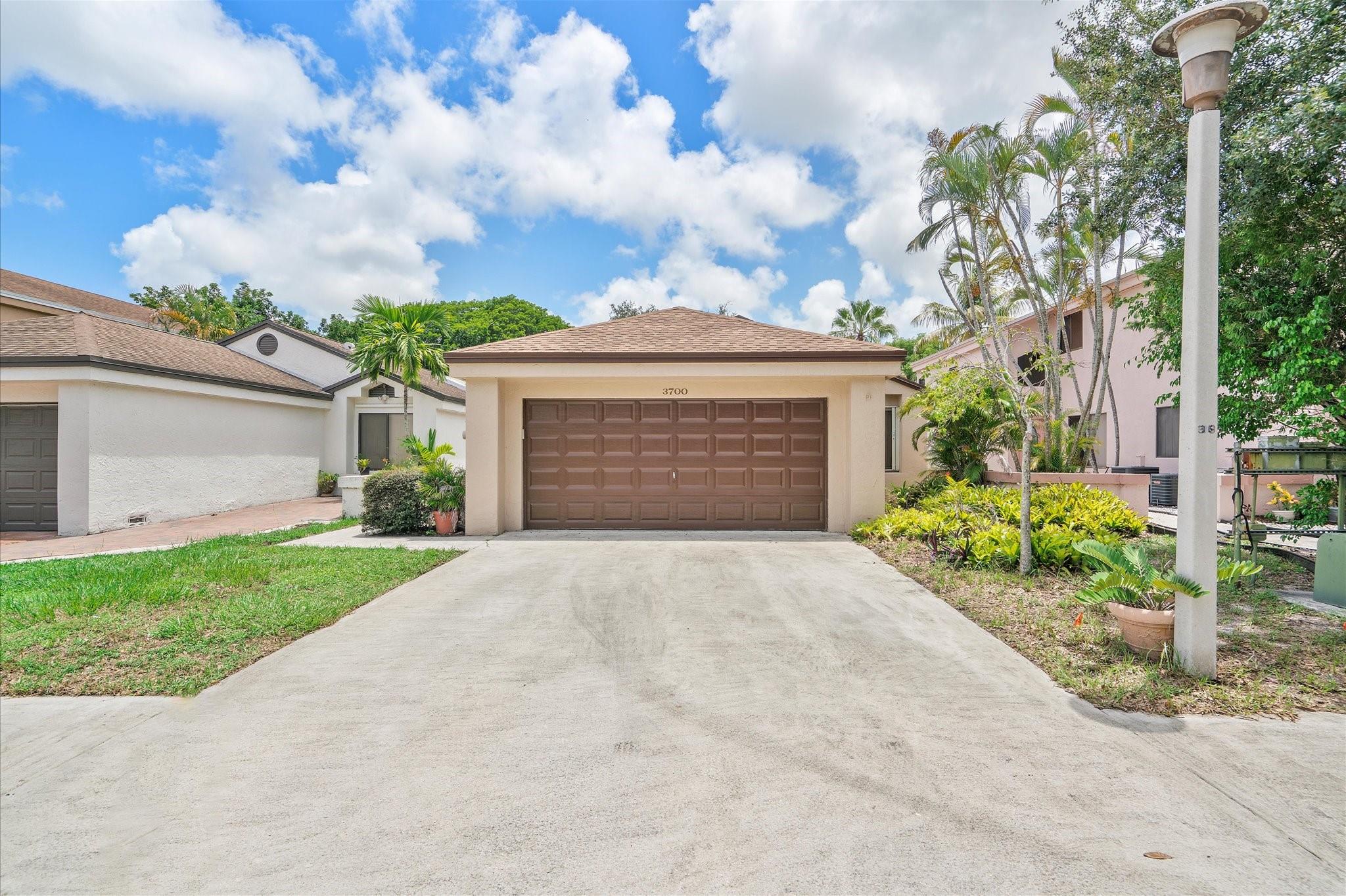 3700 NW 19th St