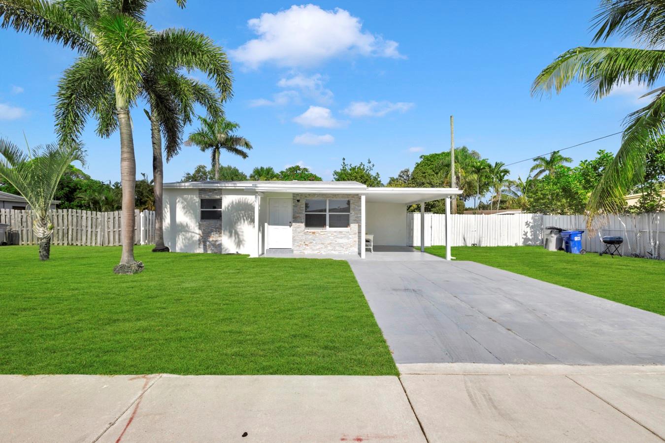2533 NE 12th Ter