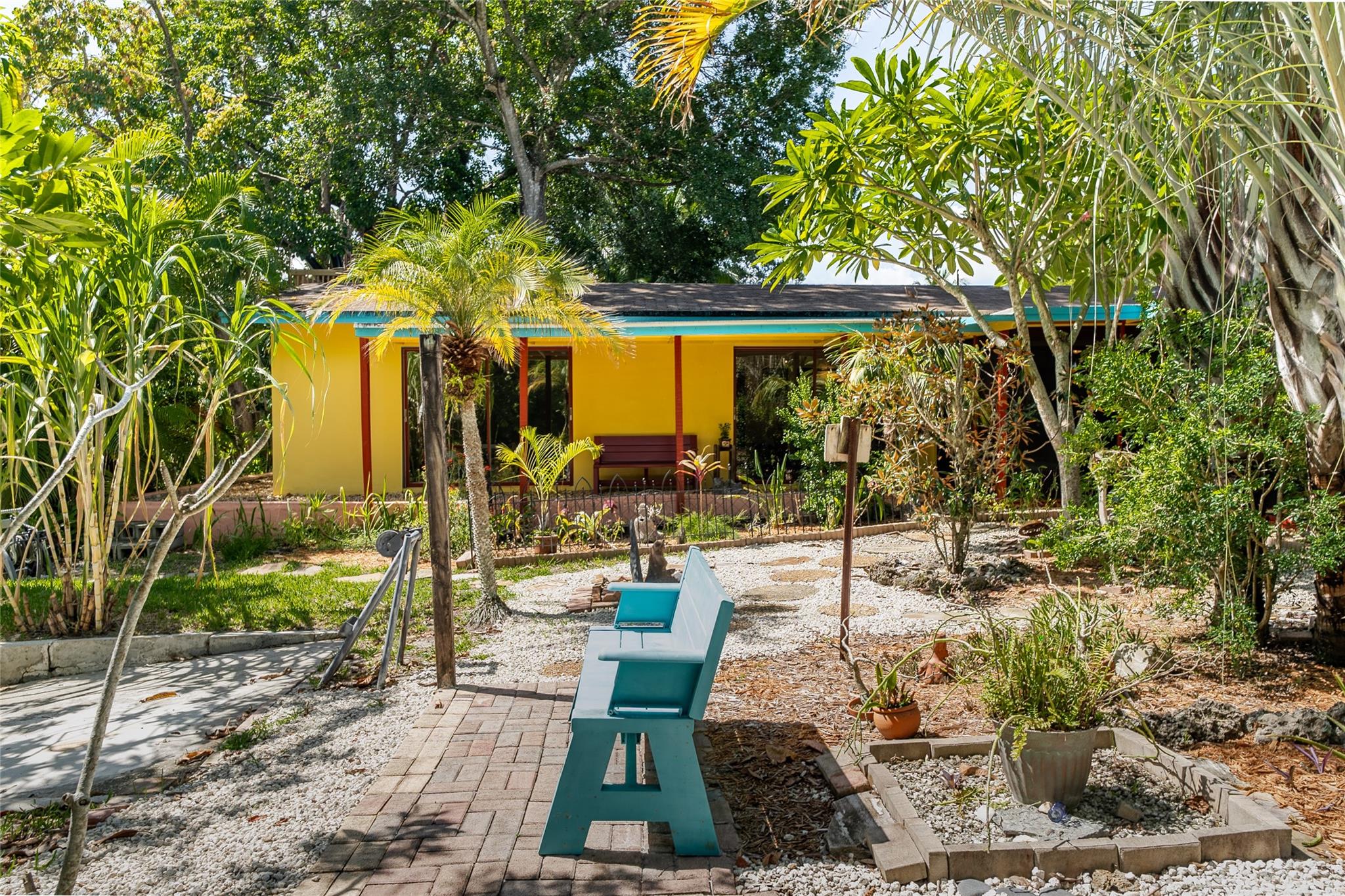 2048 SW 28th Ter