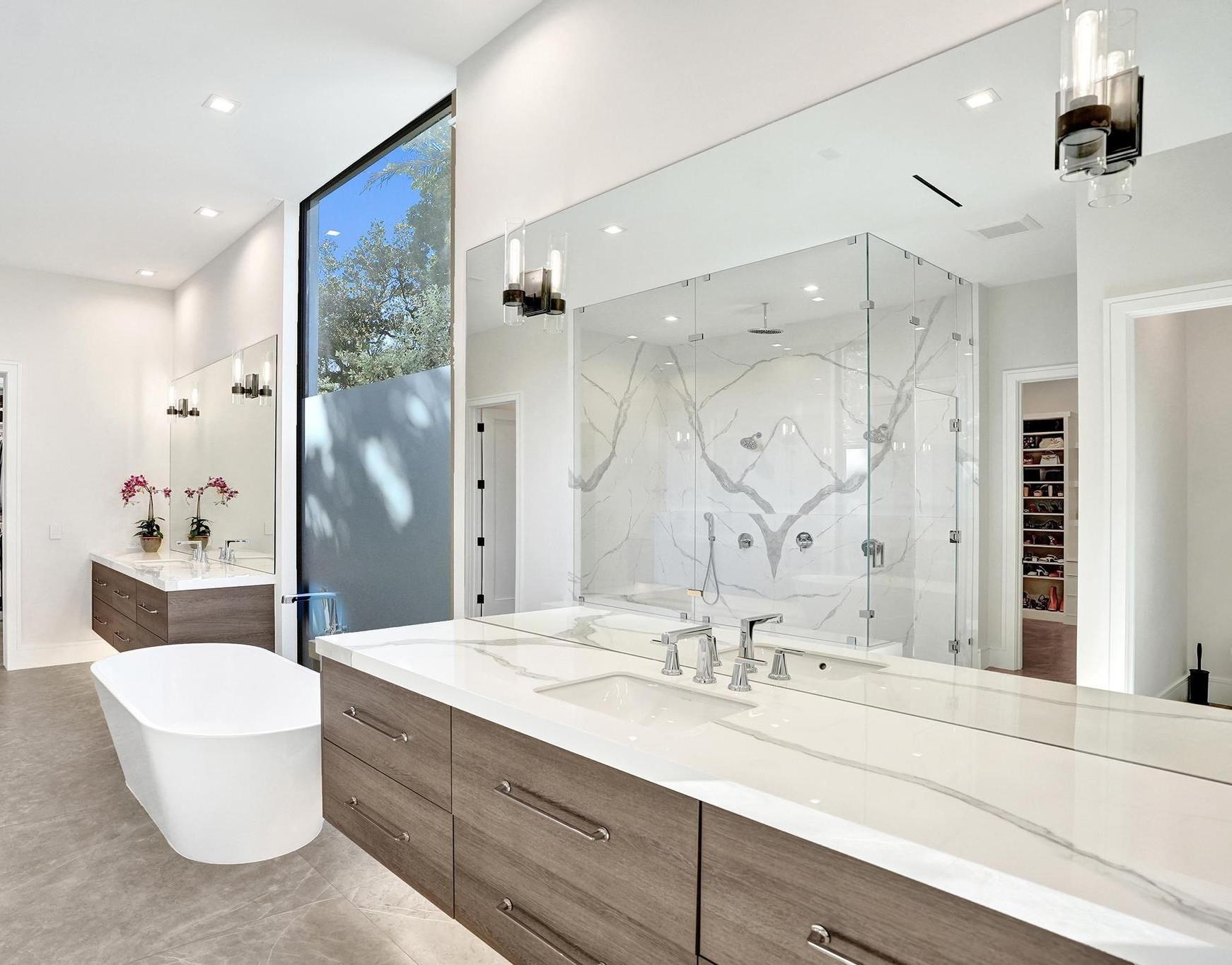 7 Seneca Rd Sea Ranch Lakes, FL 33308