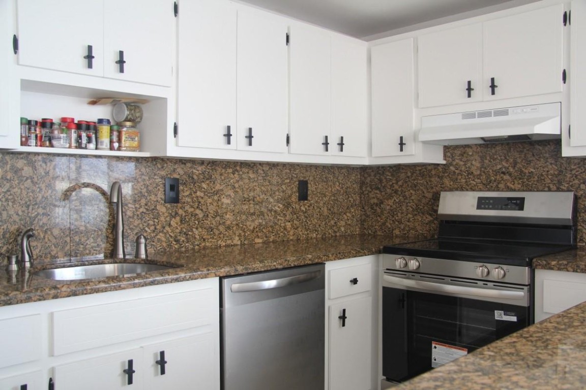 11111 Biscayne #1901 Miami, FL 33181