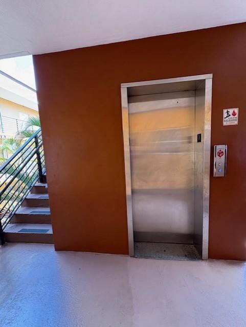 365 NE 125th St #302 North Miami, FL 33161