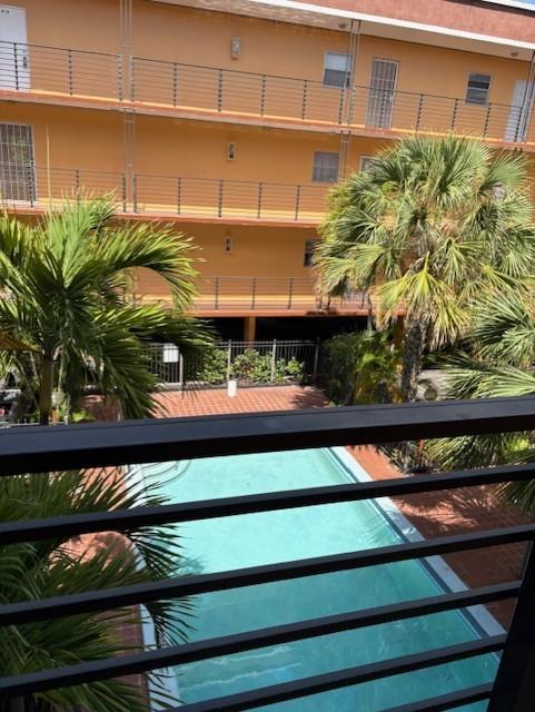 365 NE 125th St #302 North Miami, FL 33161