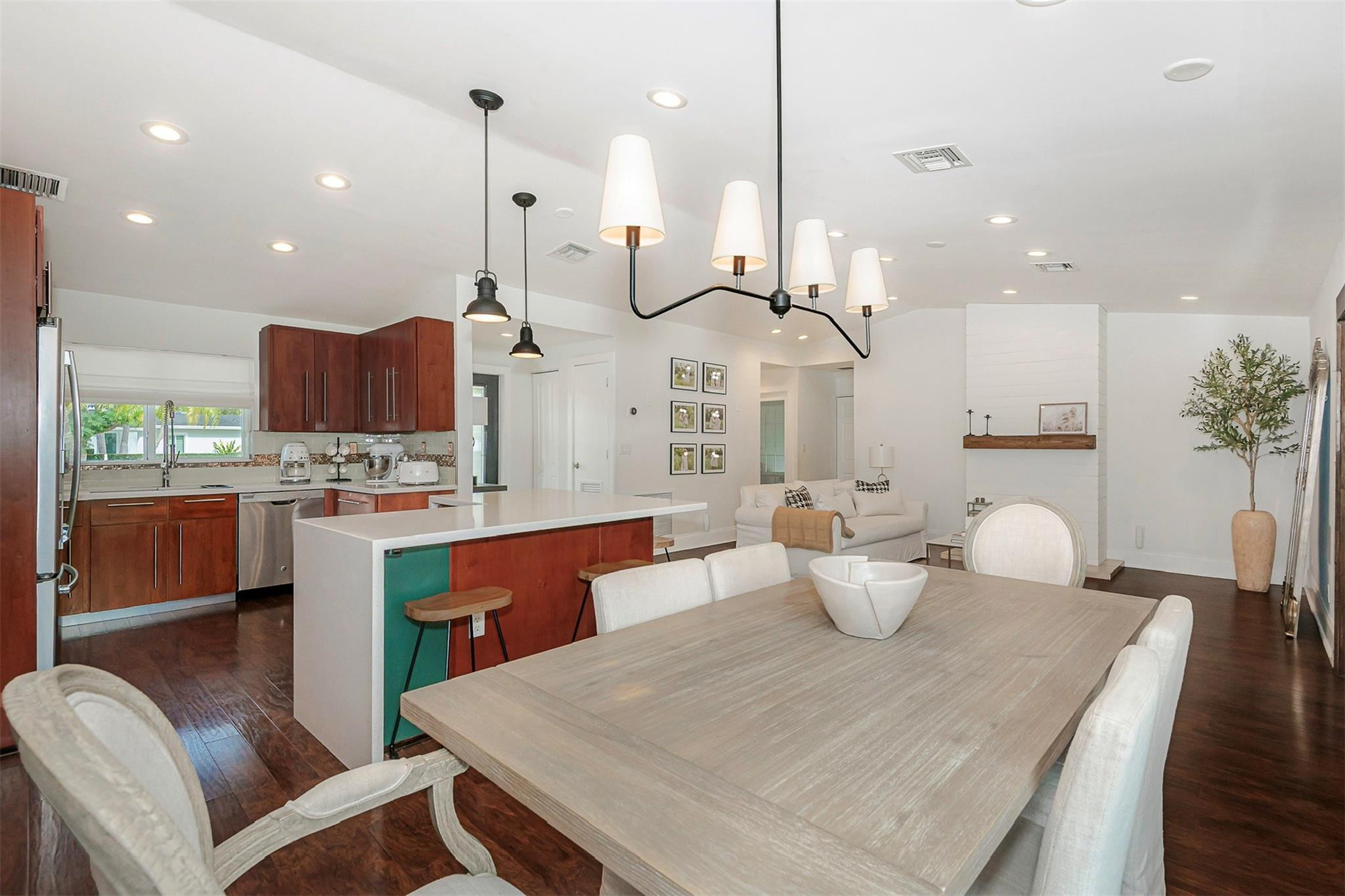 Undisclosed Address Miami, FL 33183