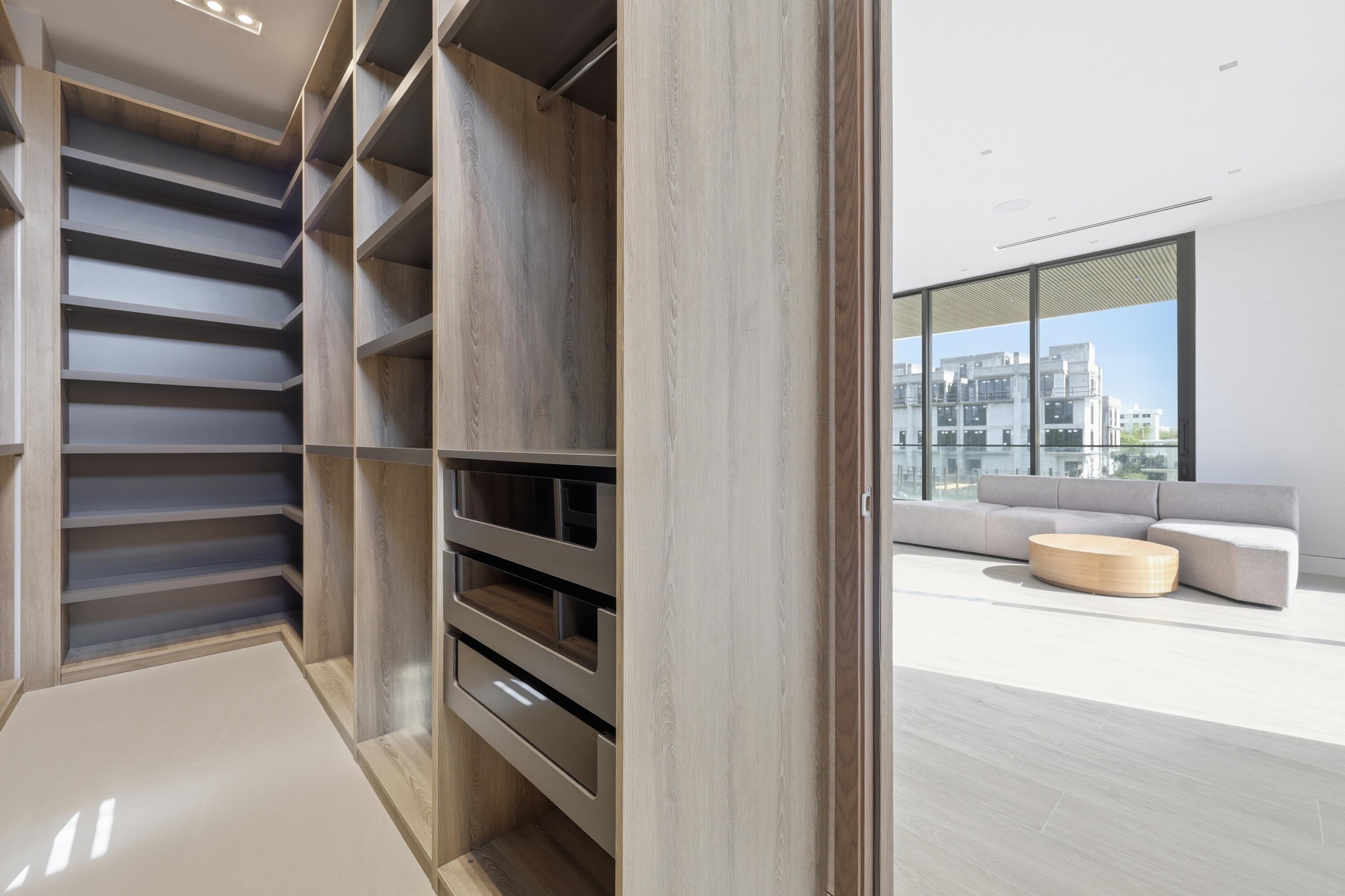 930 S Shore Miami Beach, FL 33141