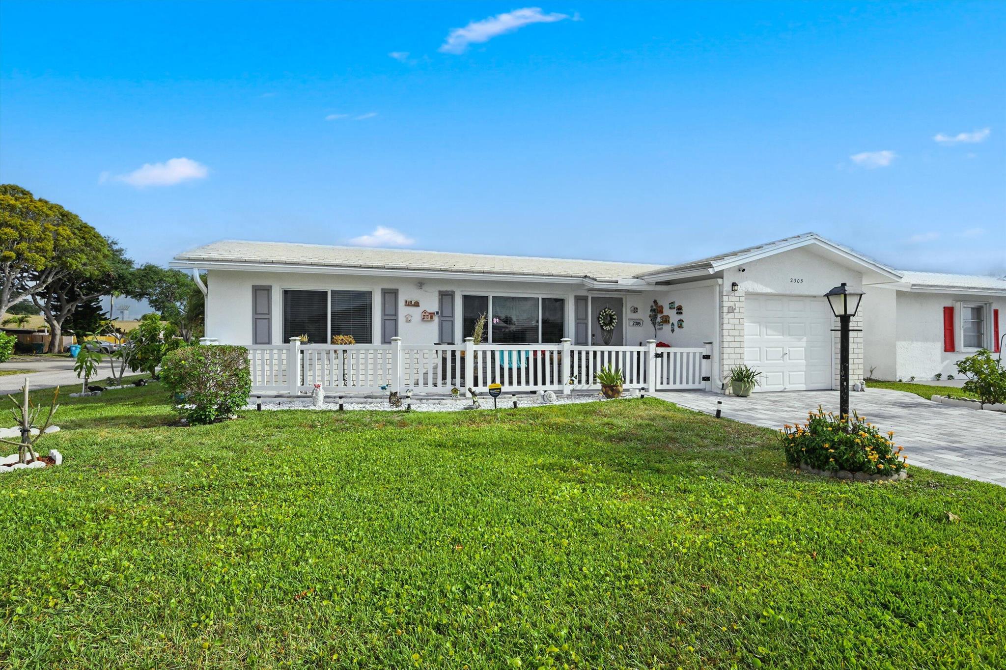 2305 SW 21st Ter,Boynton Beach, FL 33426