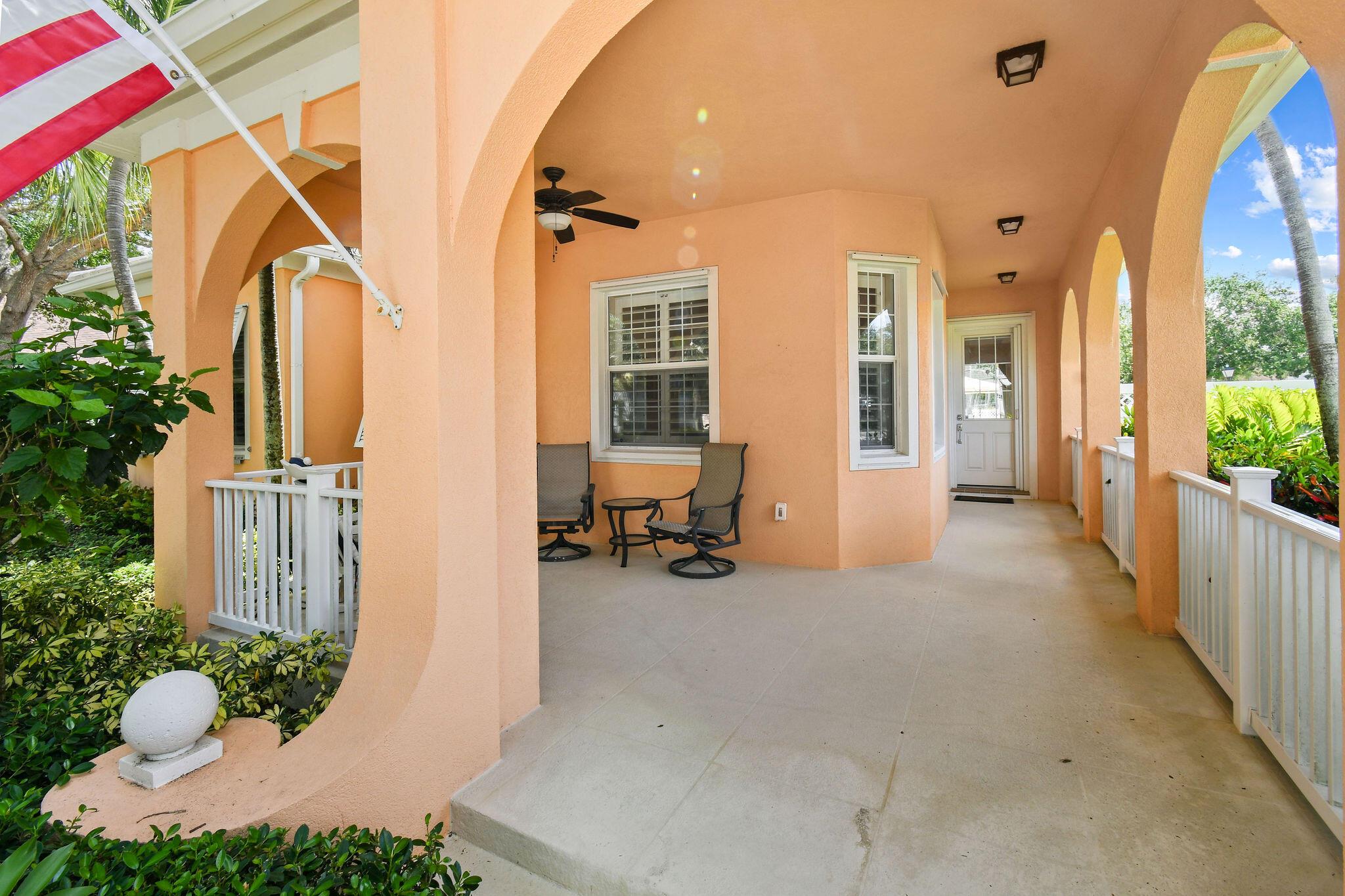 2584 E Community Dr Jupiter, FL 33458