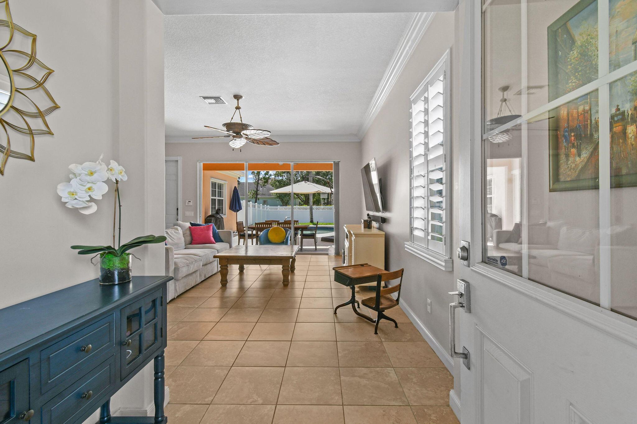 2584 E Community Dr Jupiter, FL 33458