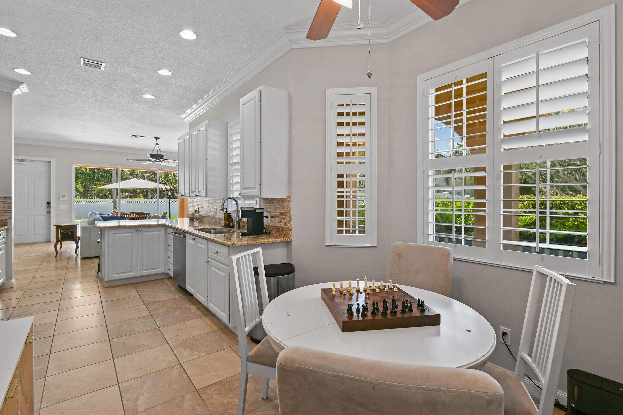 2584 E Community Dr Jupiter, FL 33458