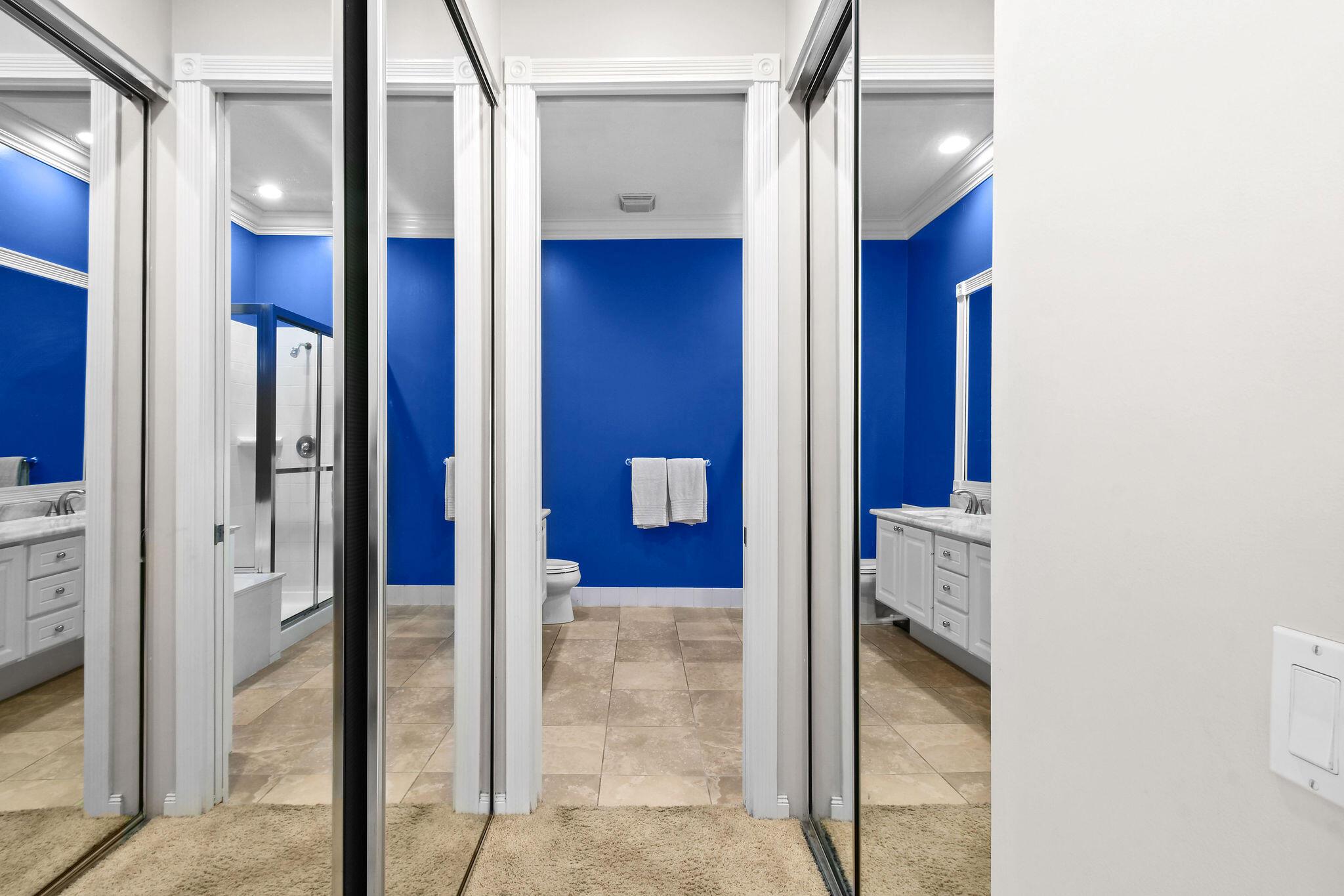 2584 E Community Dr Jupiter, FL 33458